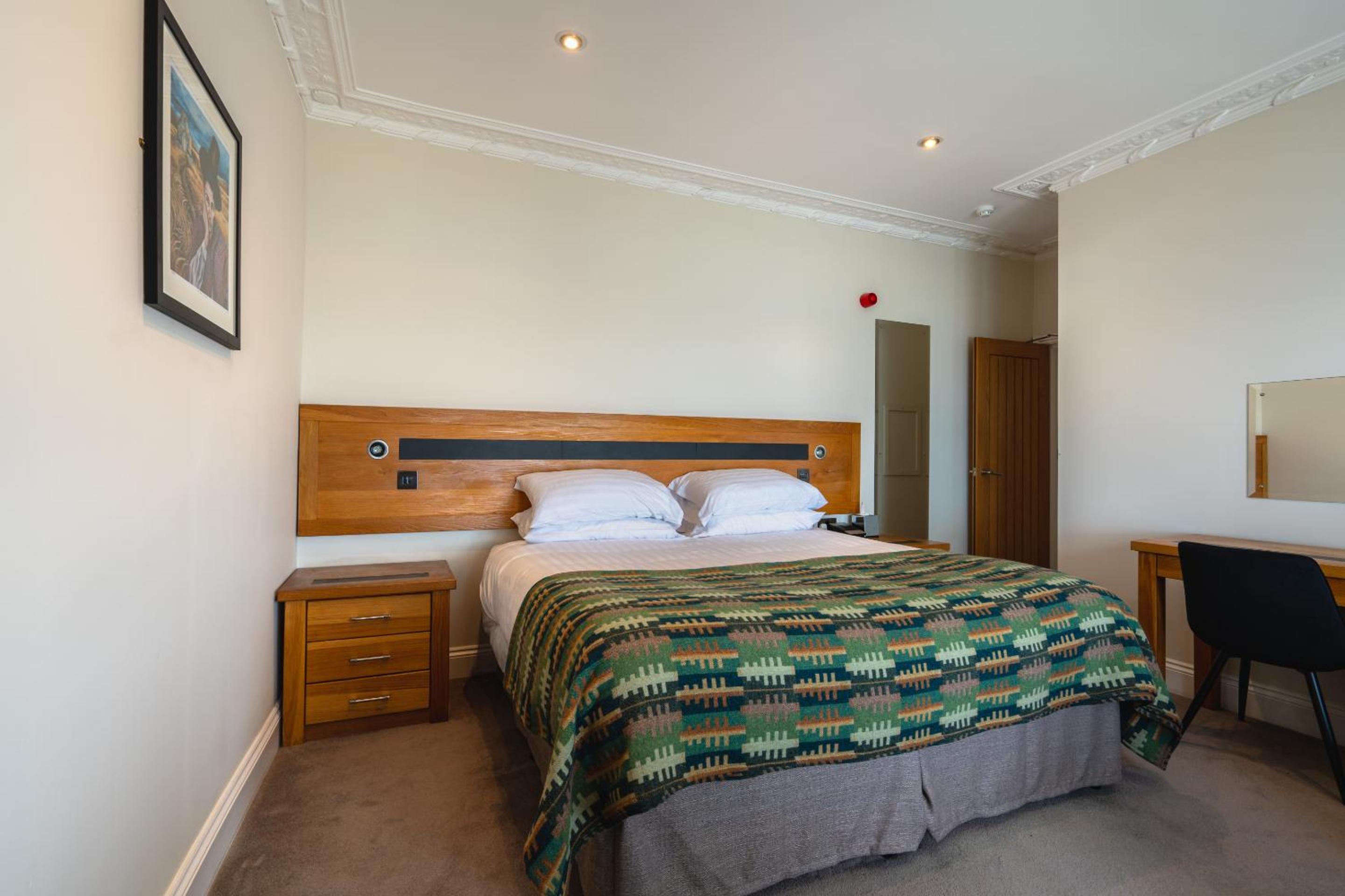 Deluxe Double Room with Bath