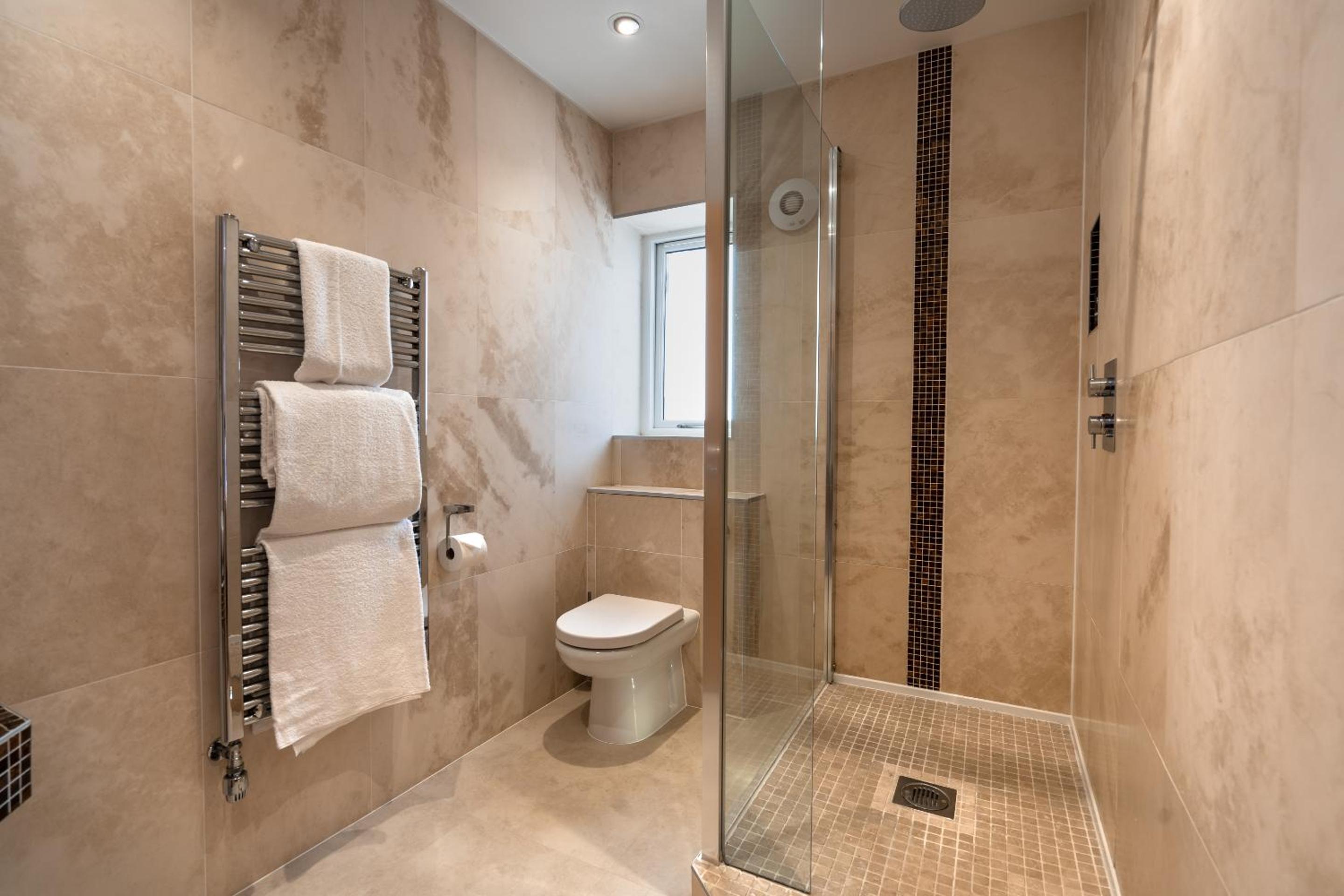 Double Room with Private Bathroom photo 3