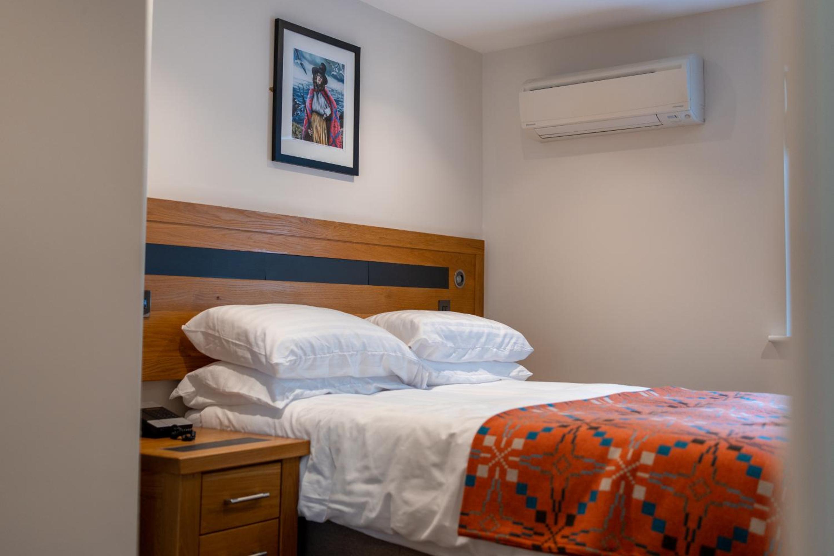 Standard Double Room photo 2
