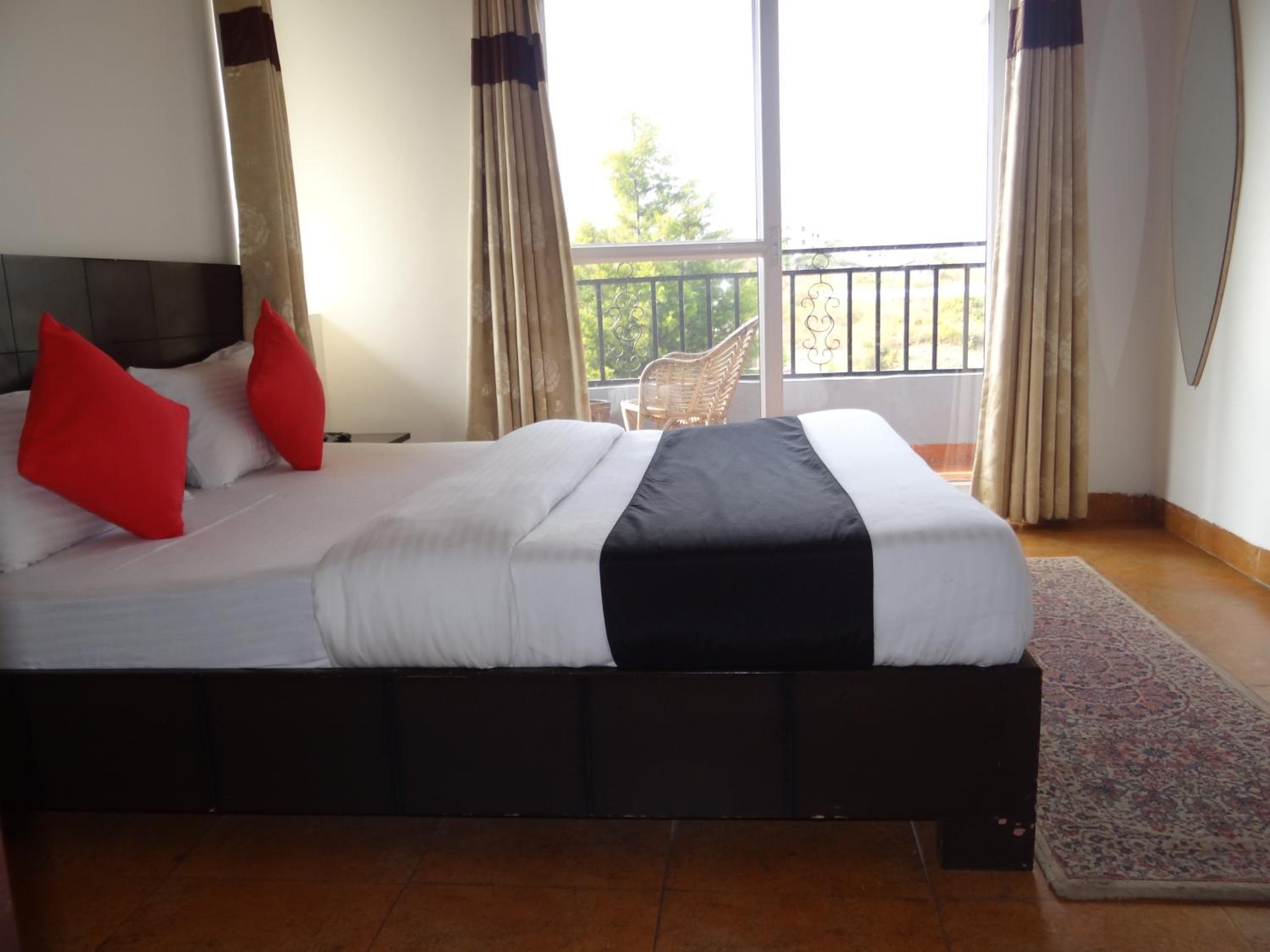 Family Suite With Balcony photo 1