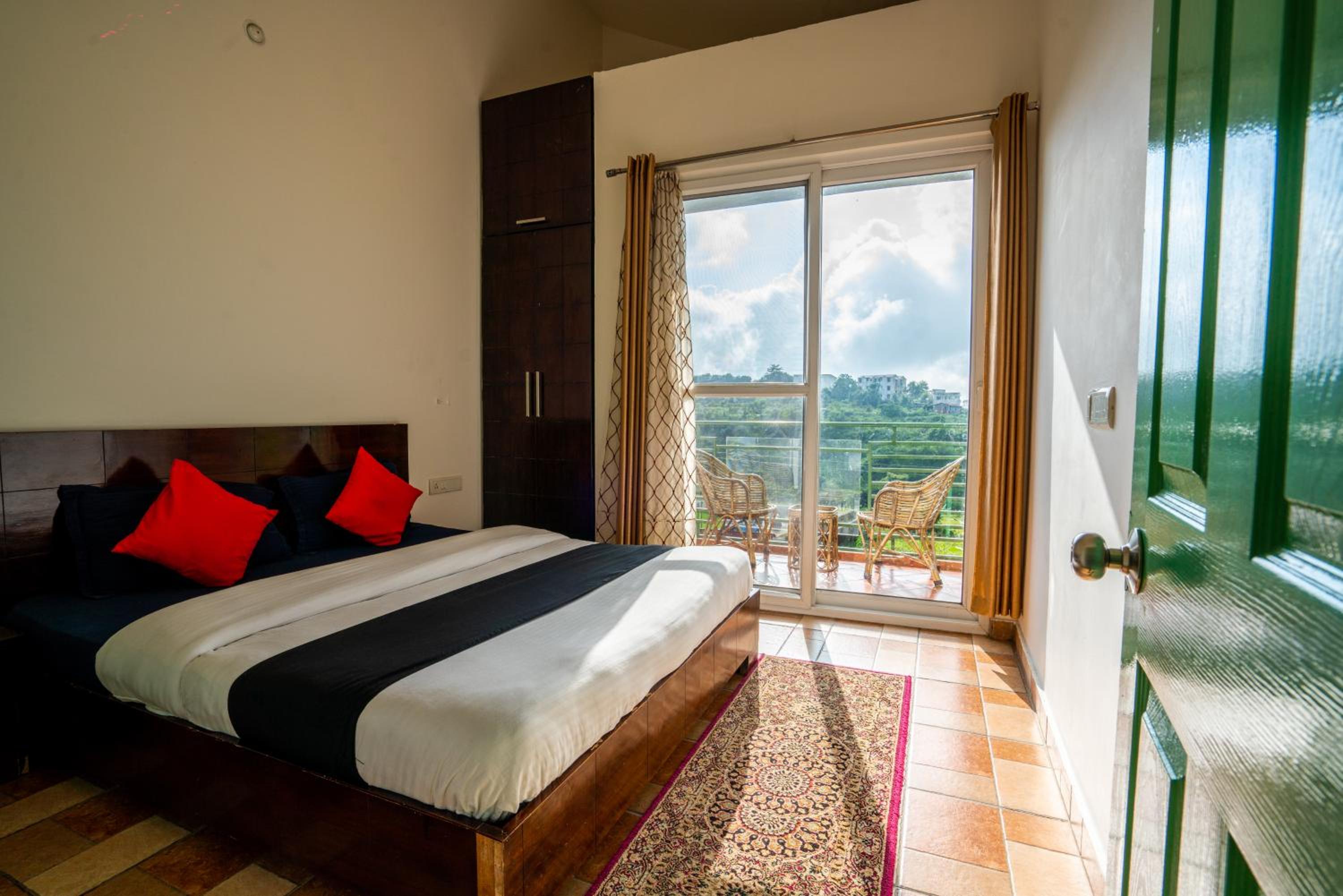 Junior Suite With Balcony photo 1