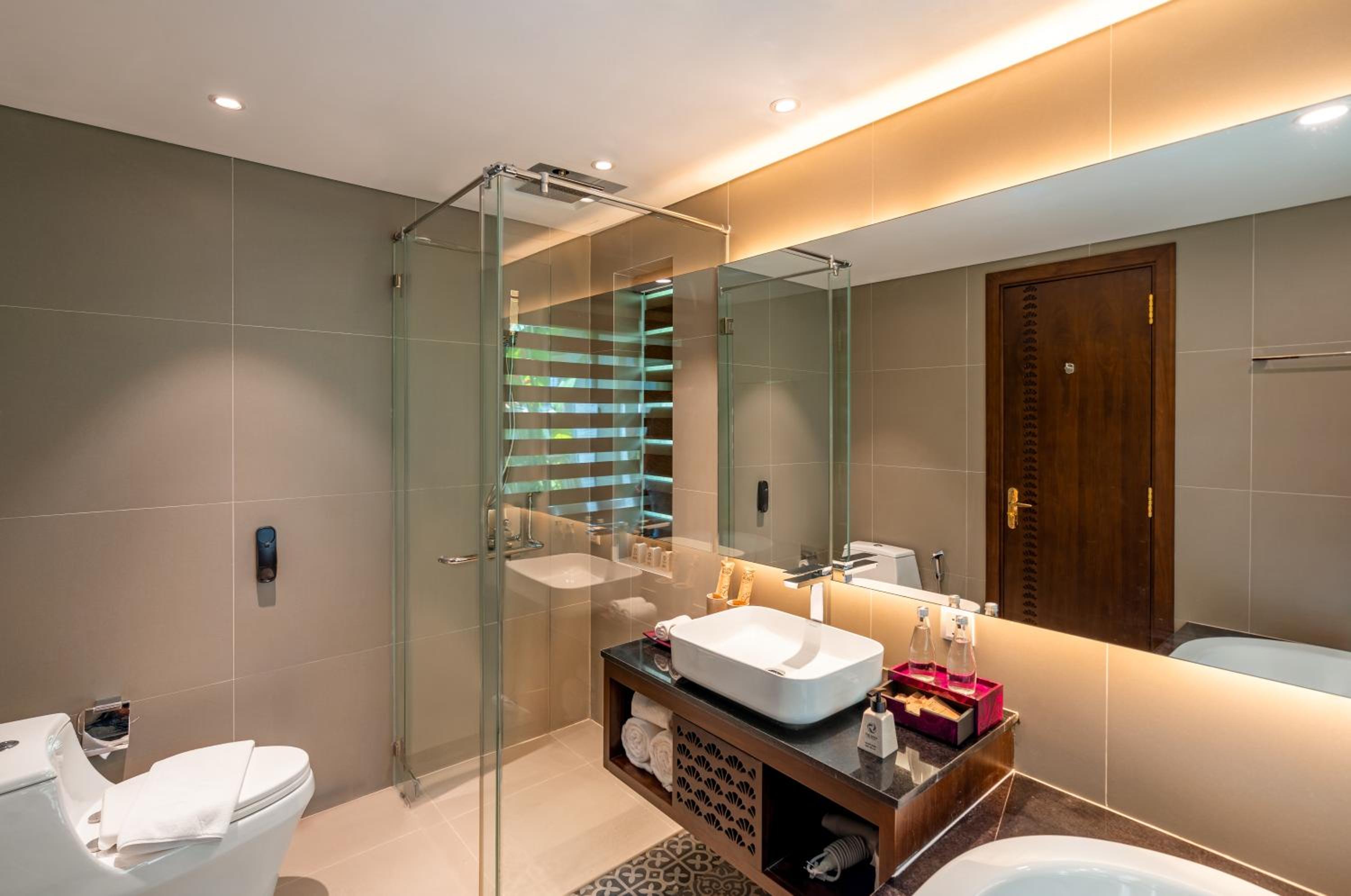 Suite Double - Complimentary Daily Mini-bar  - Photo 2