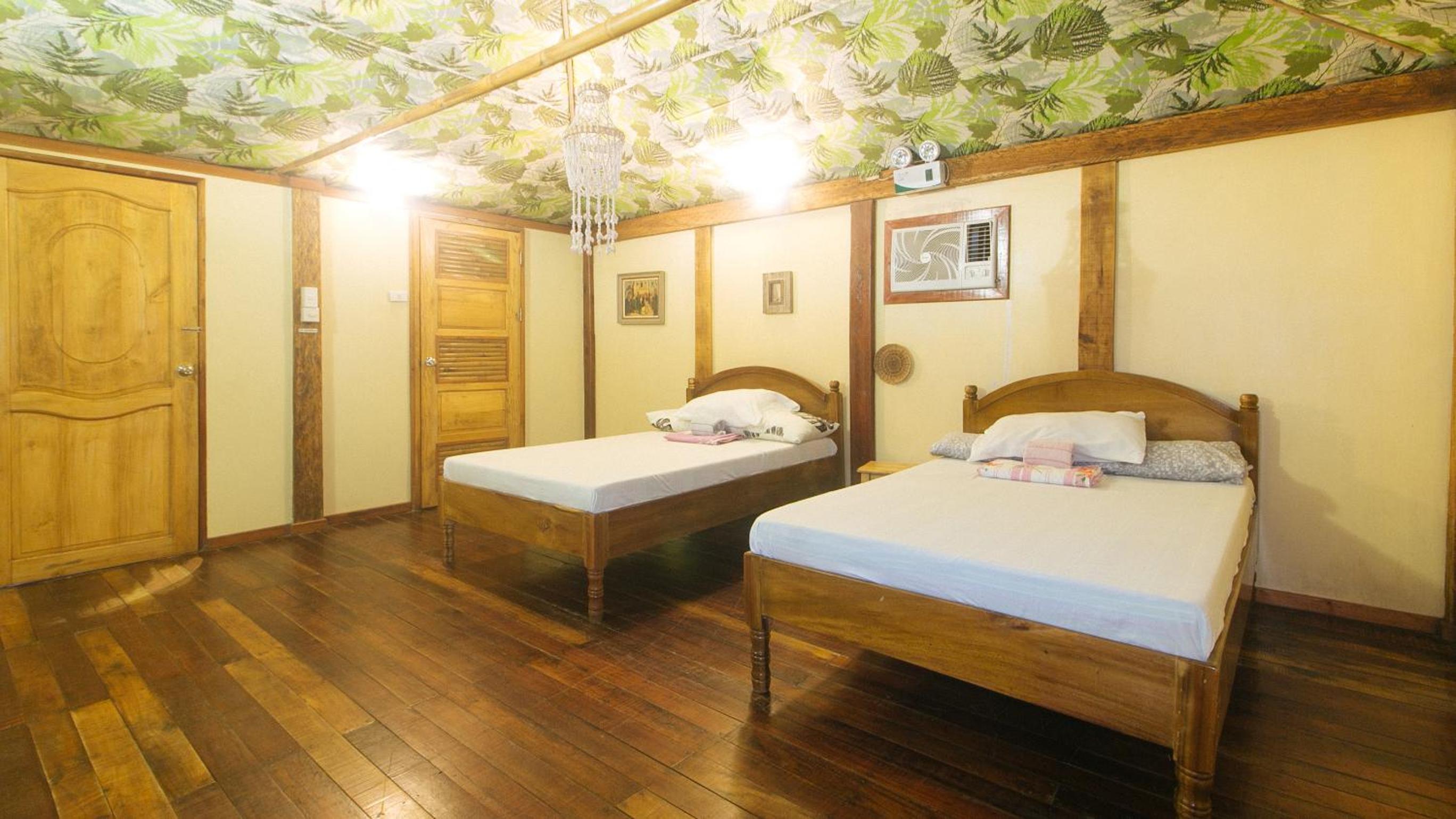 Deluxe Room - Photo 9