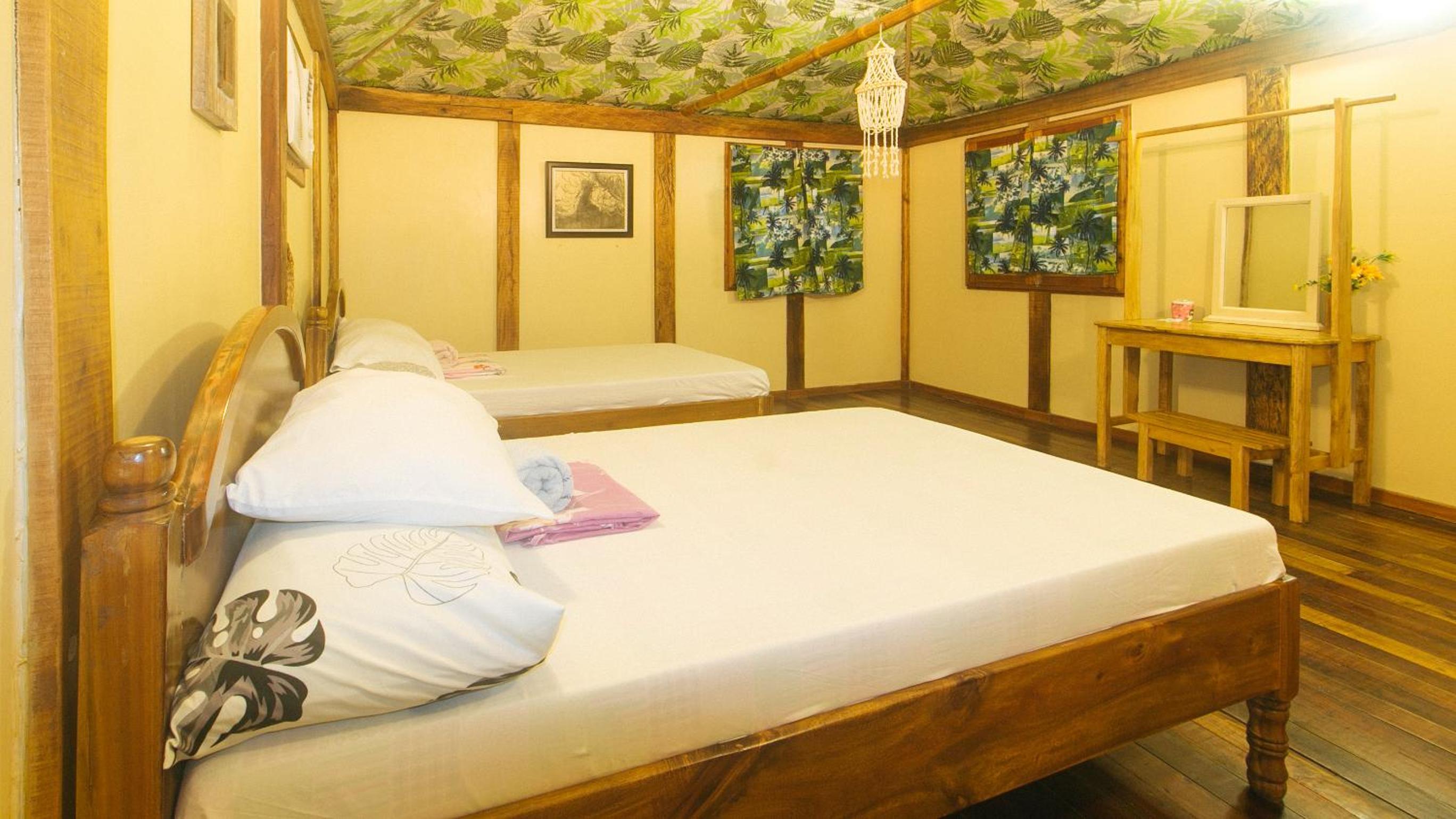 Deluxe Room - Photo 2