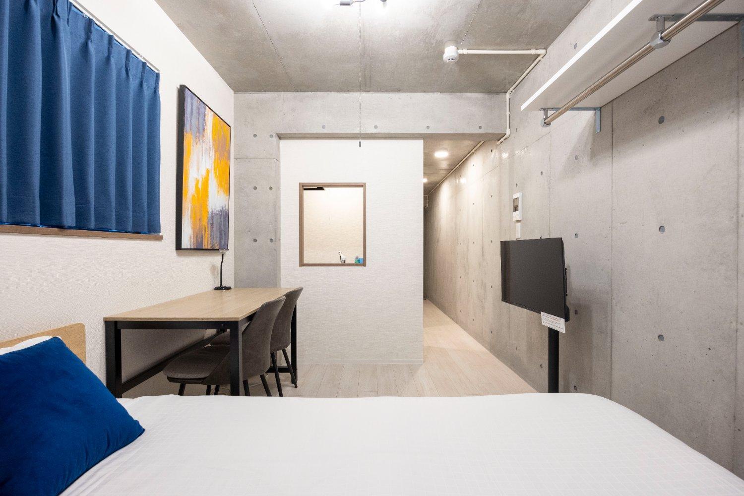 One-Bedroom Apartment photo 1