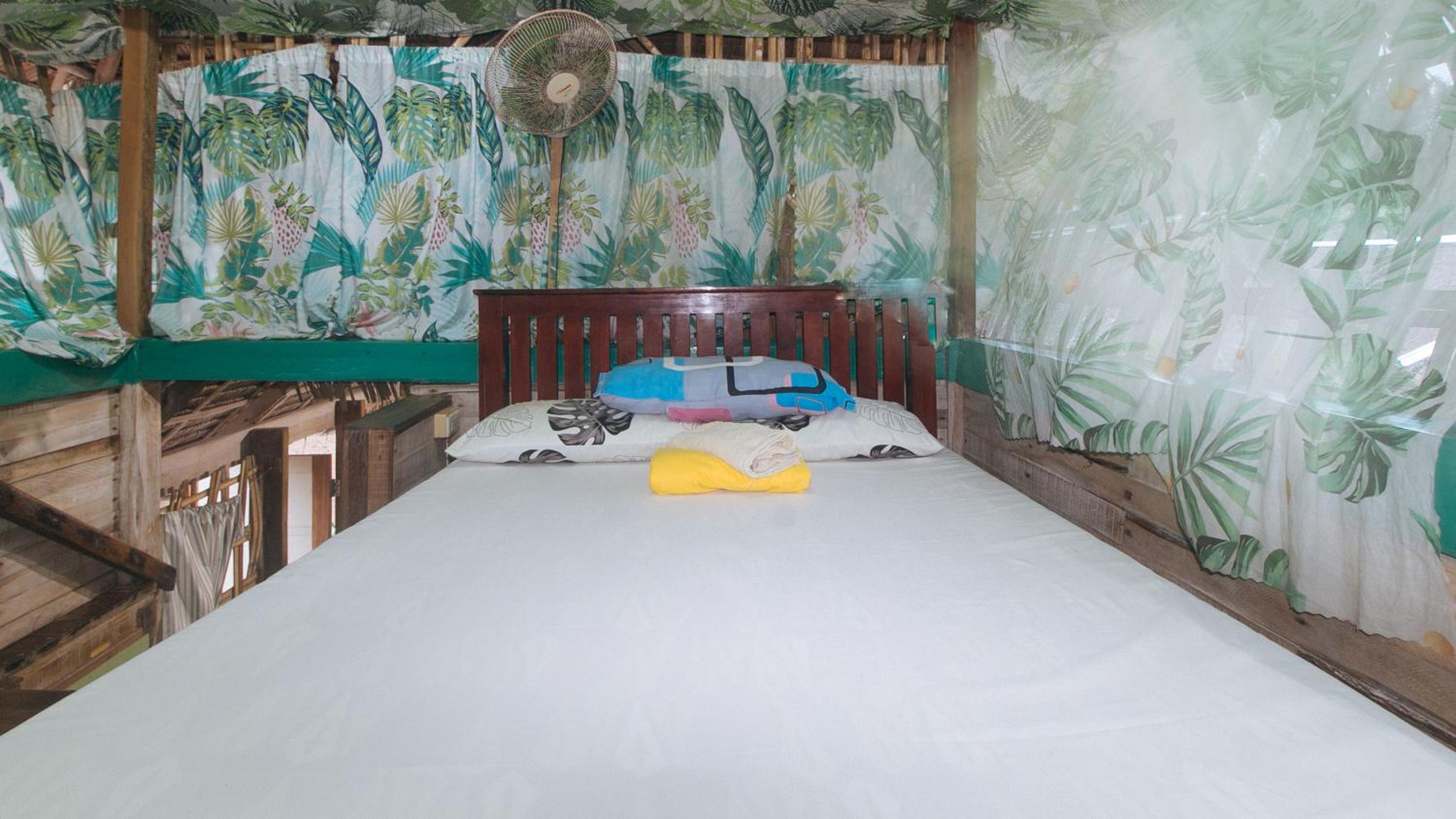 Deluxe Suite - Photo 15