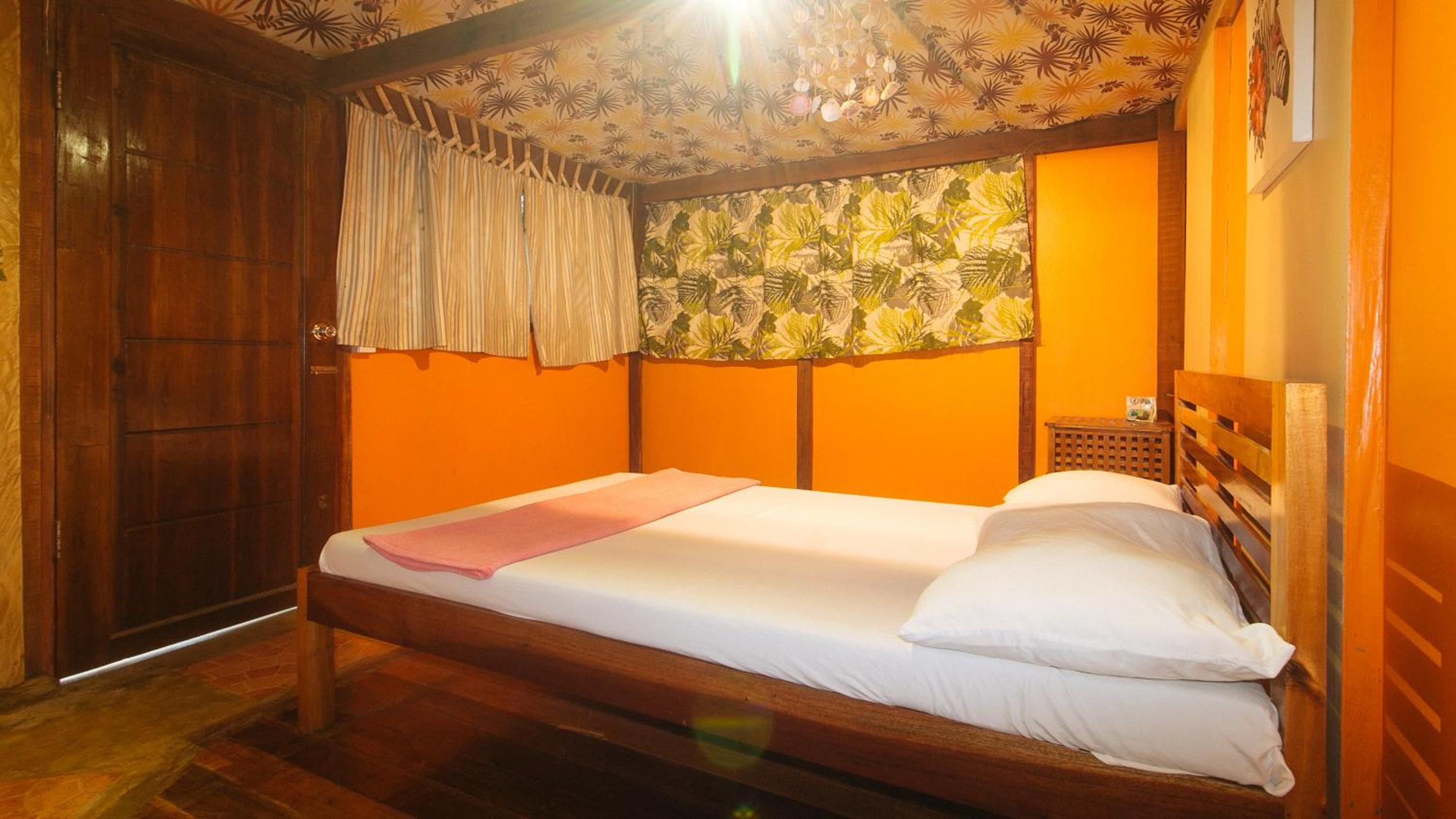 Standard Double Room - Photo 5