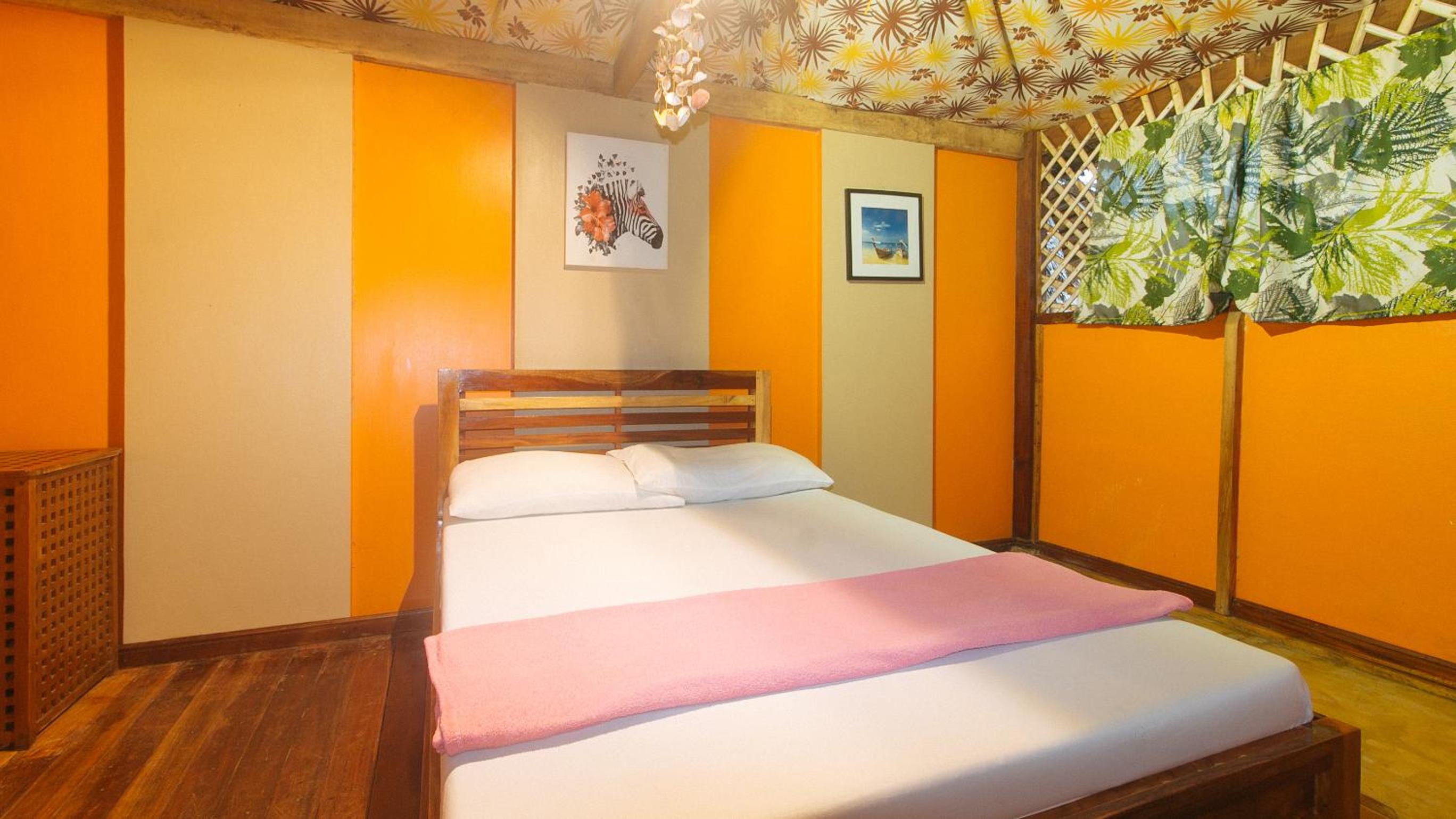 Standard Double Room - Photo 2