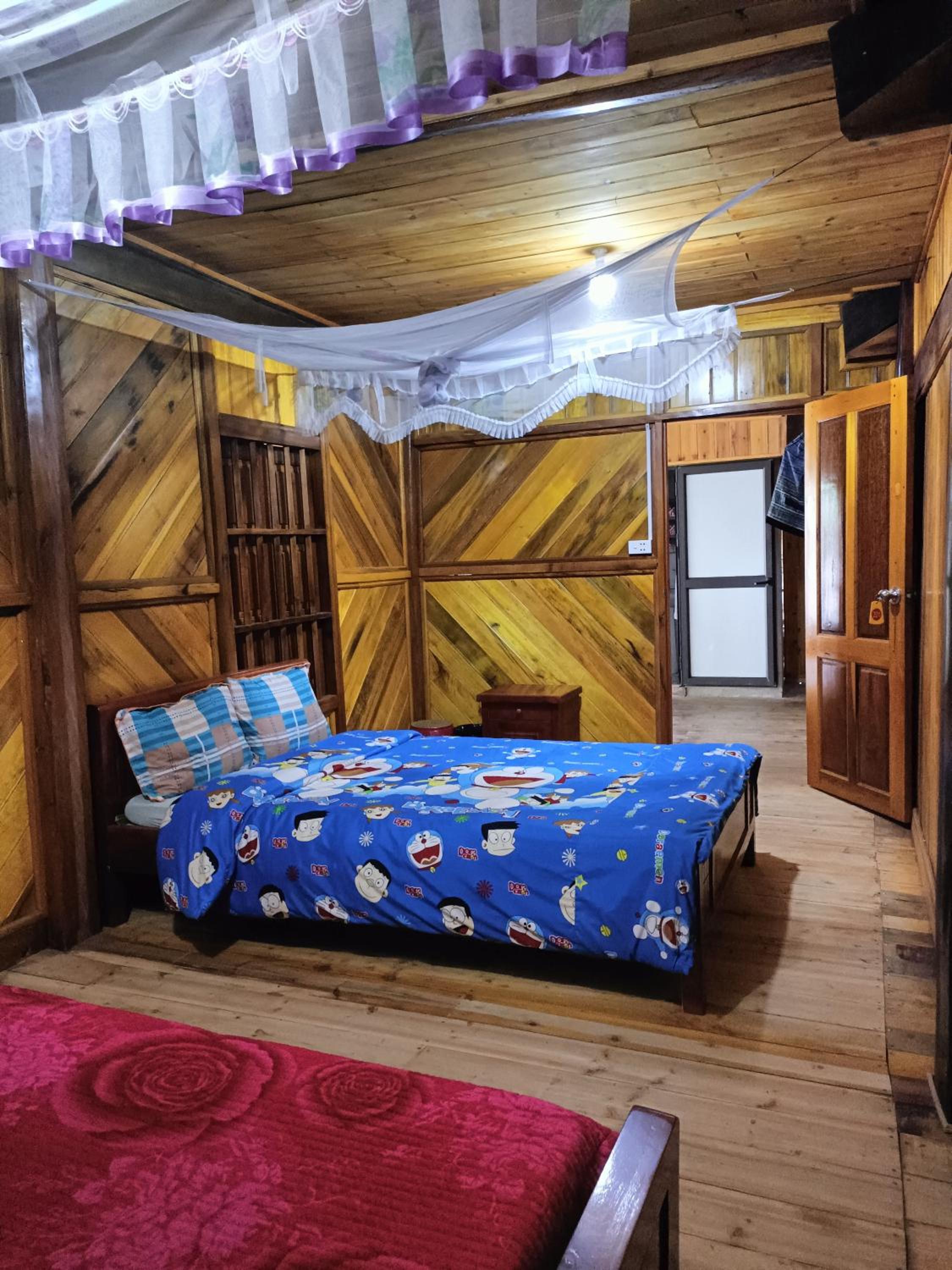 Family Room with Mountain View photo 2