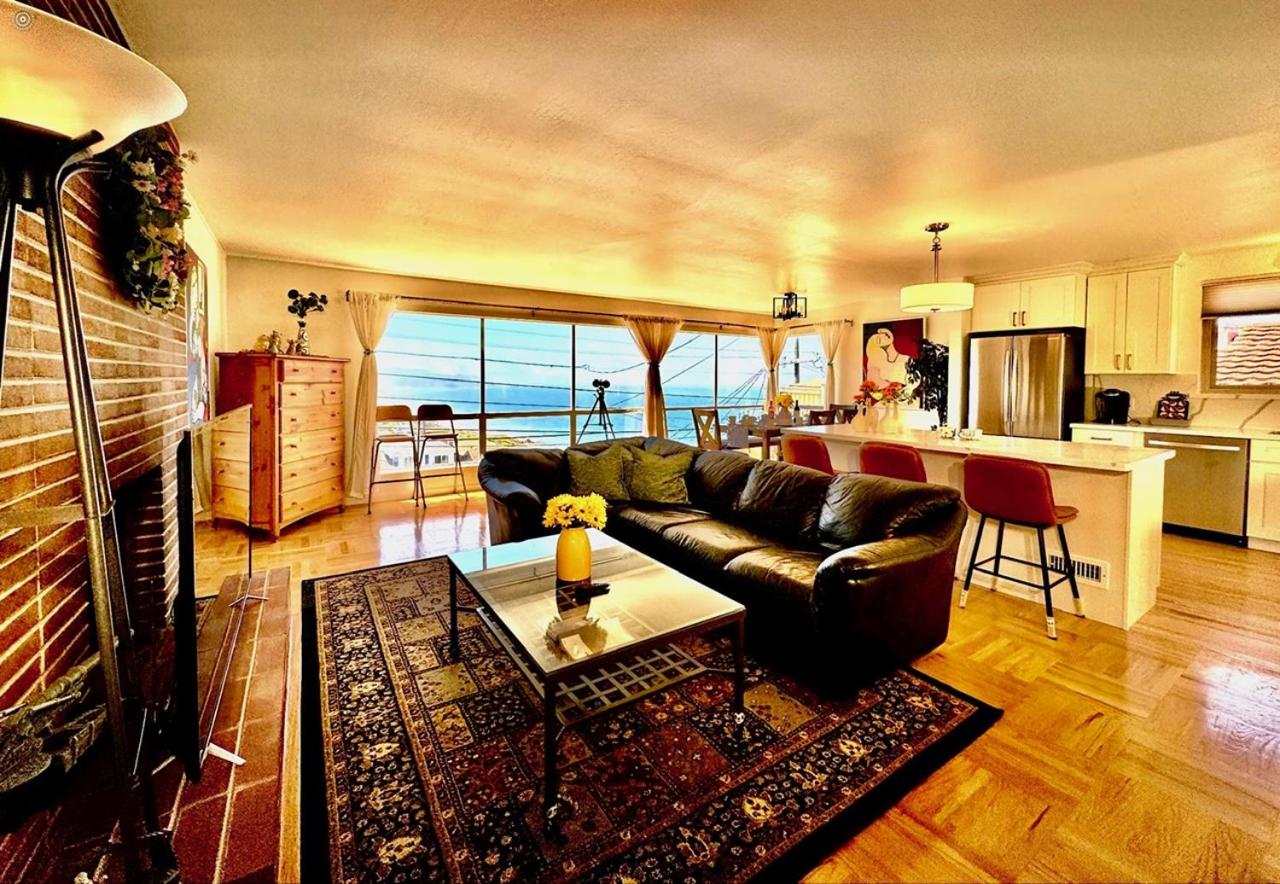 Four-Bedroom Deluxe Home - Oceanfront photo 1