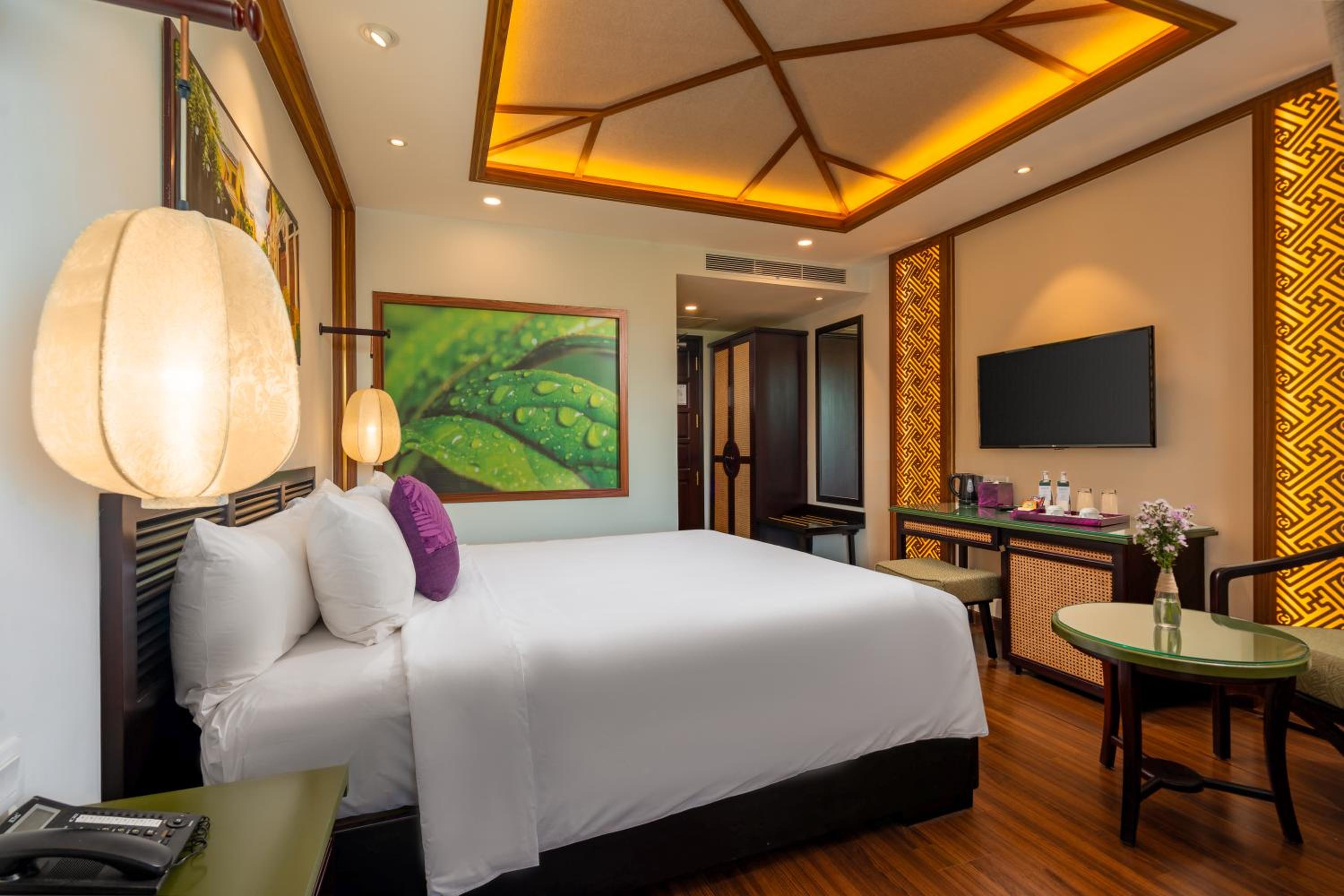 Deluxe Double Room with Balcony - Complimentary Daily Mini-bar - Photo 5