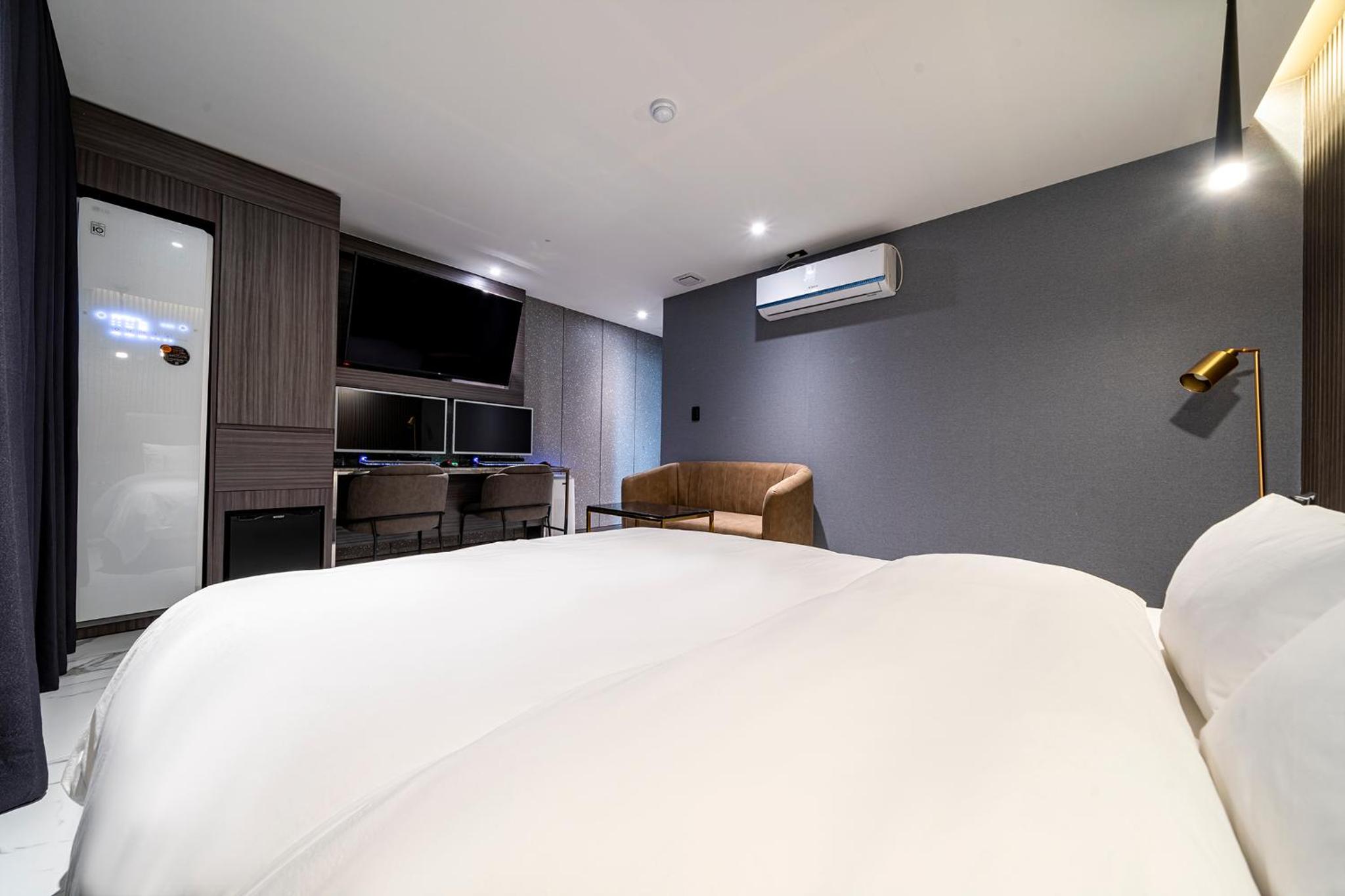 Deluxe Double Room - Photo 3