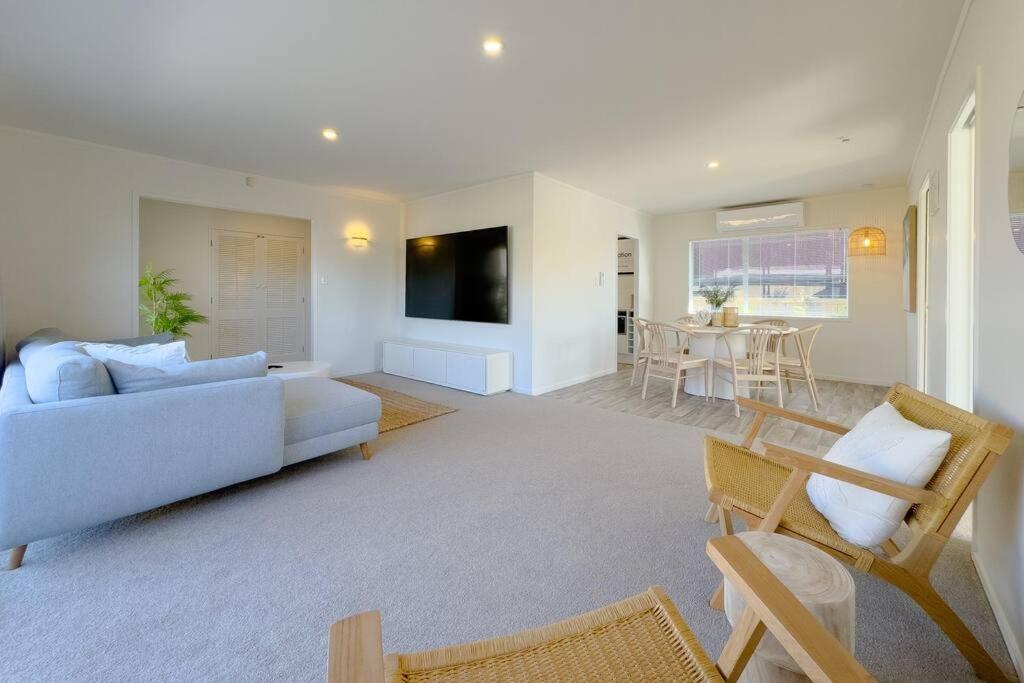 Three-Bedroom House photo 1
