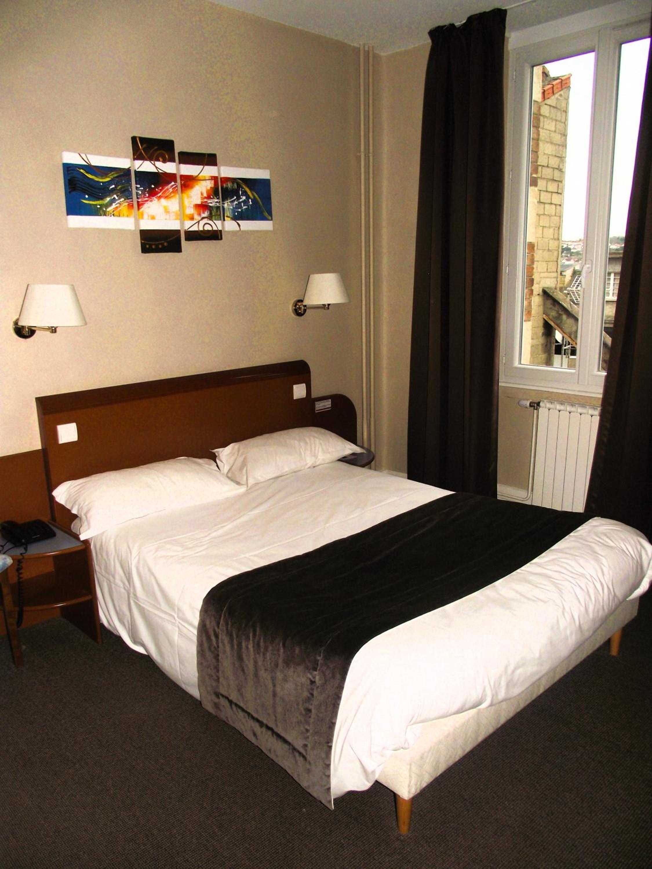 Double Room - Photo 5