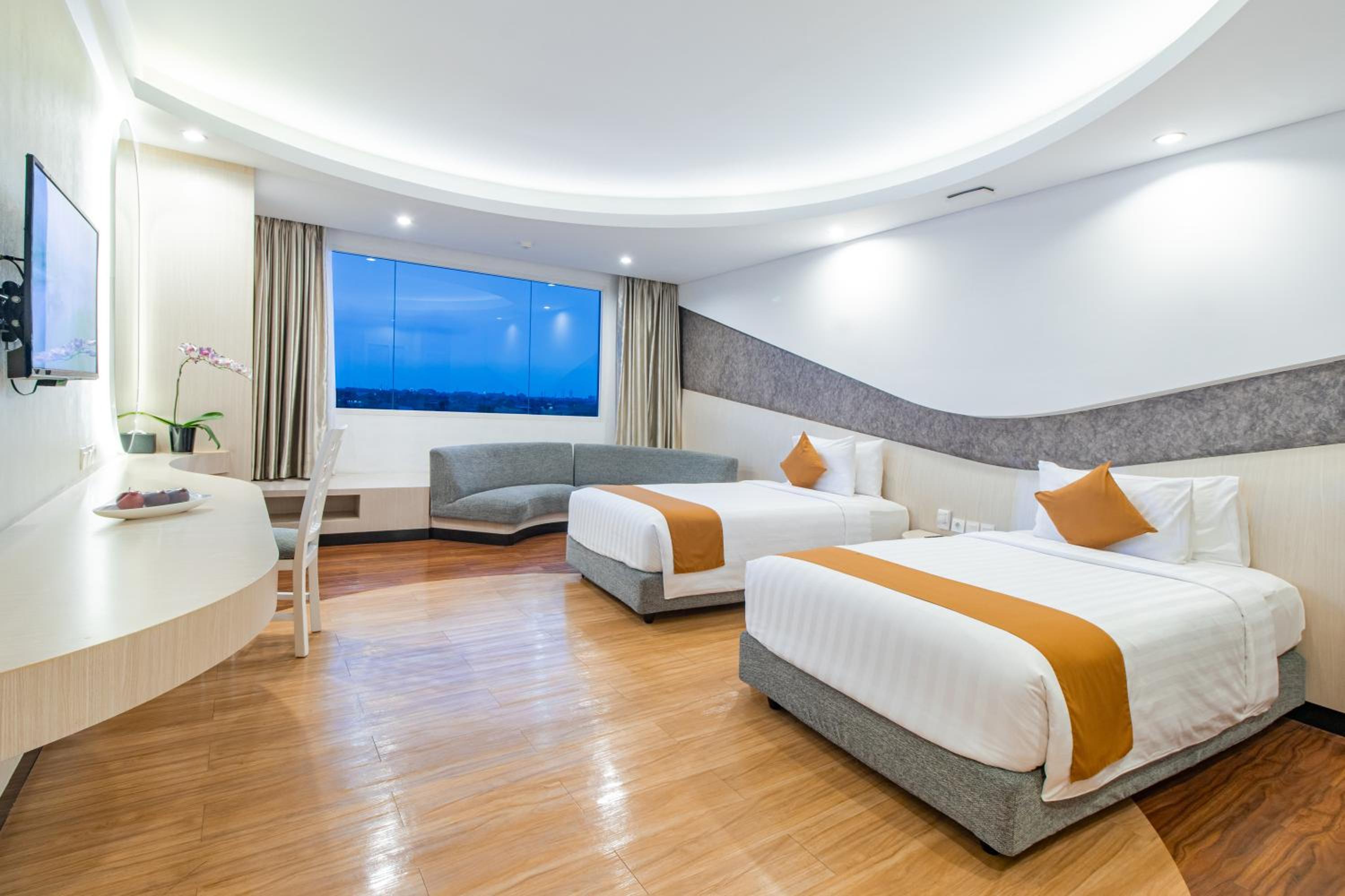 Junior Executive Twin Room photo 2