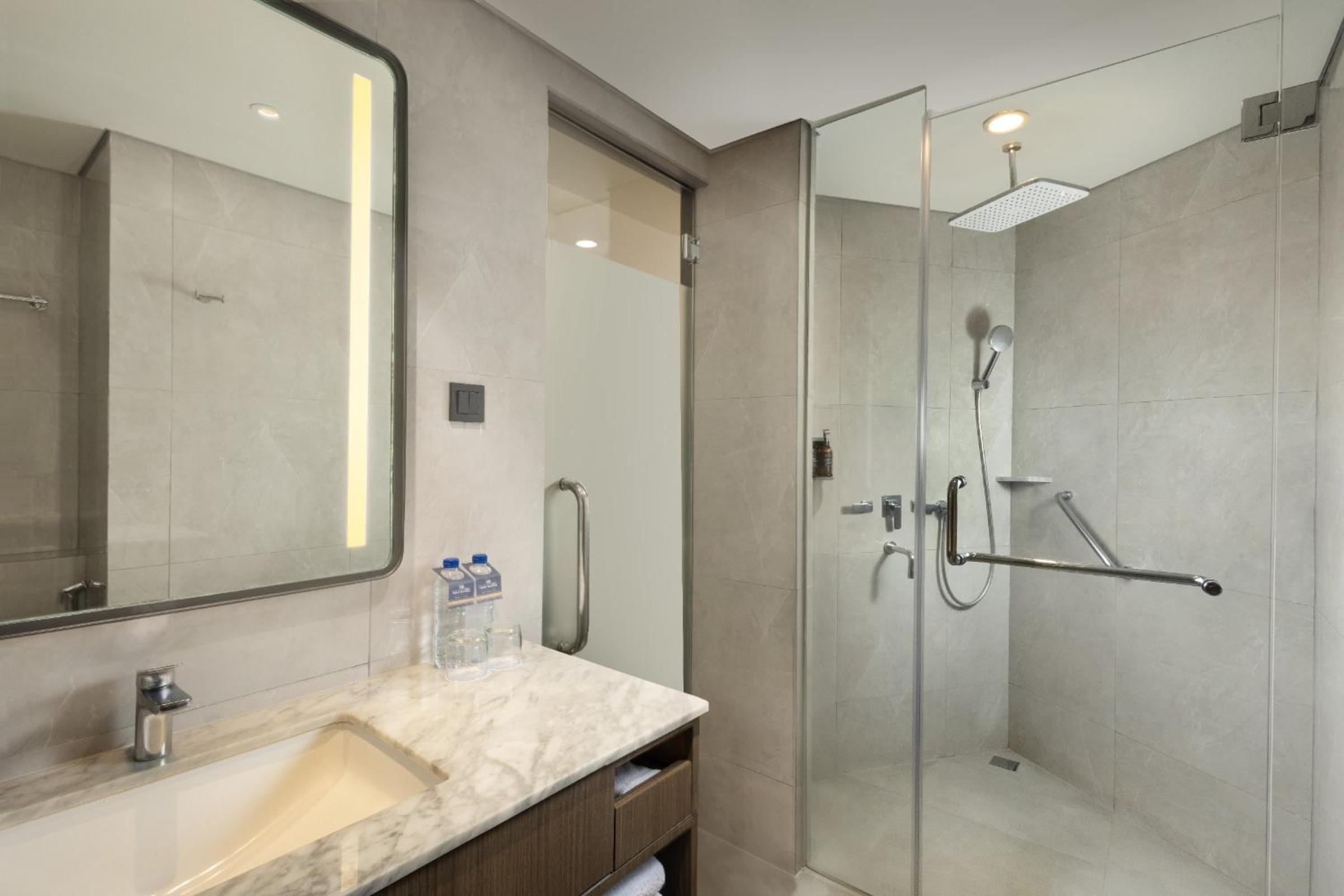 Santika Suite - Photo 4