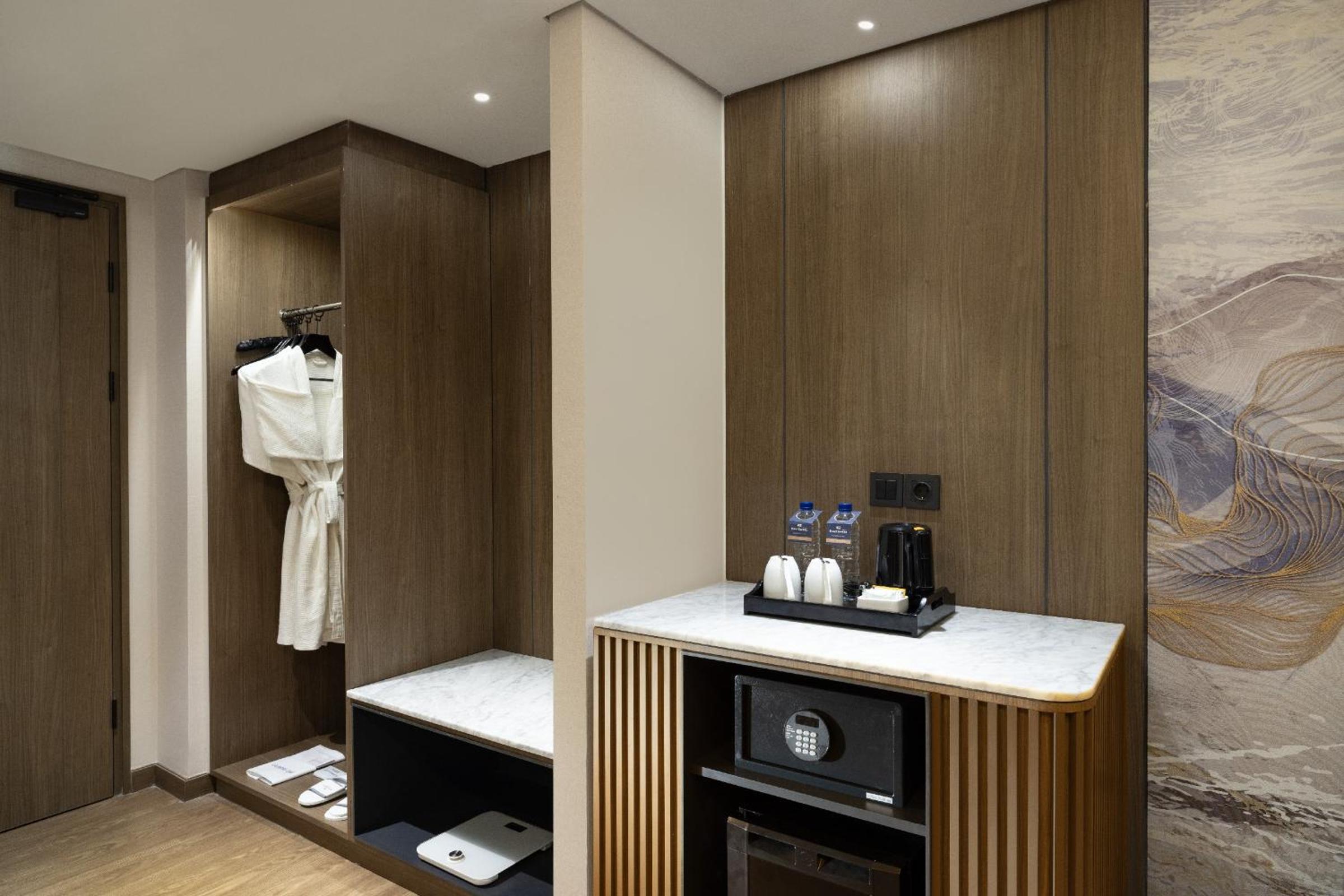 Santika Suite - Photo 1