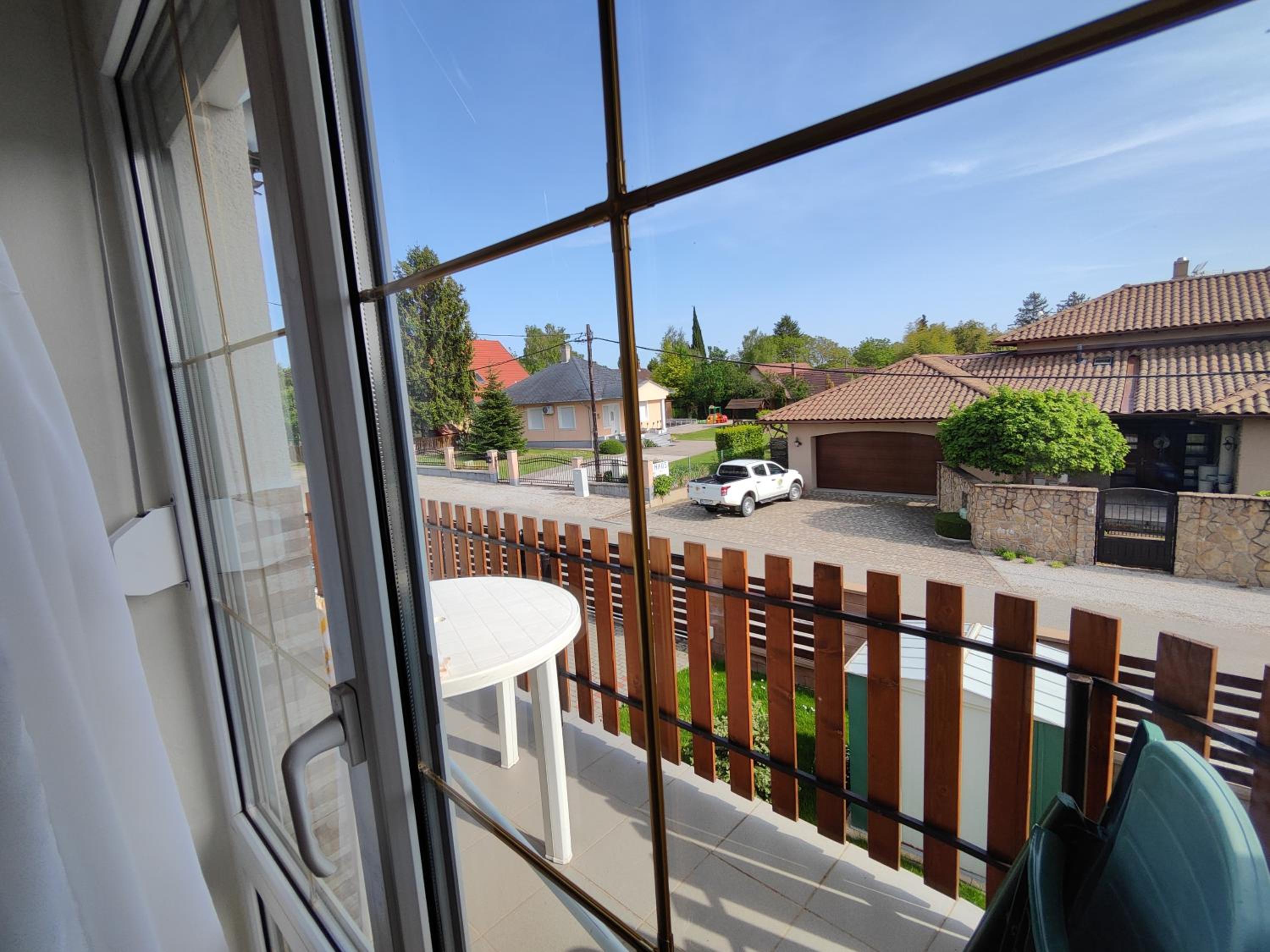 Apartment with Balcony photo 2