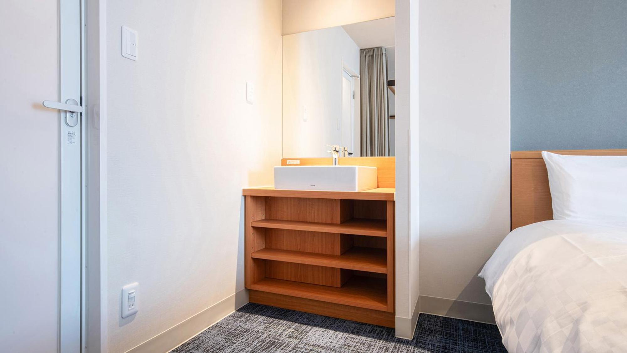 Double Room - Smoking photo 2