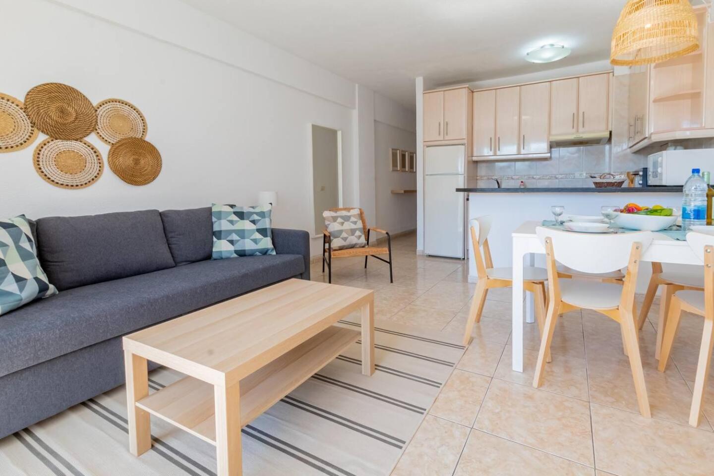 One-Bedroom Apartment thumbnail 5