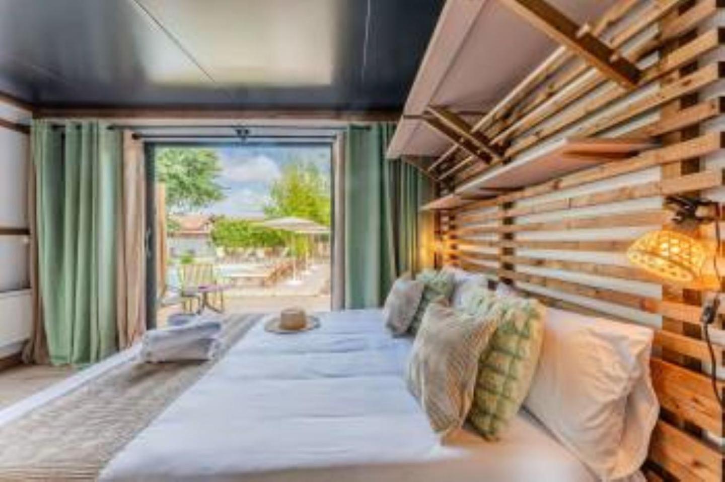 Double Room with Pool View
