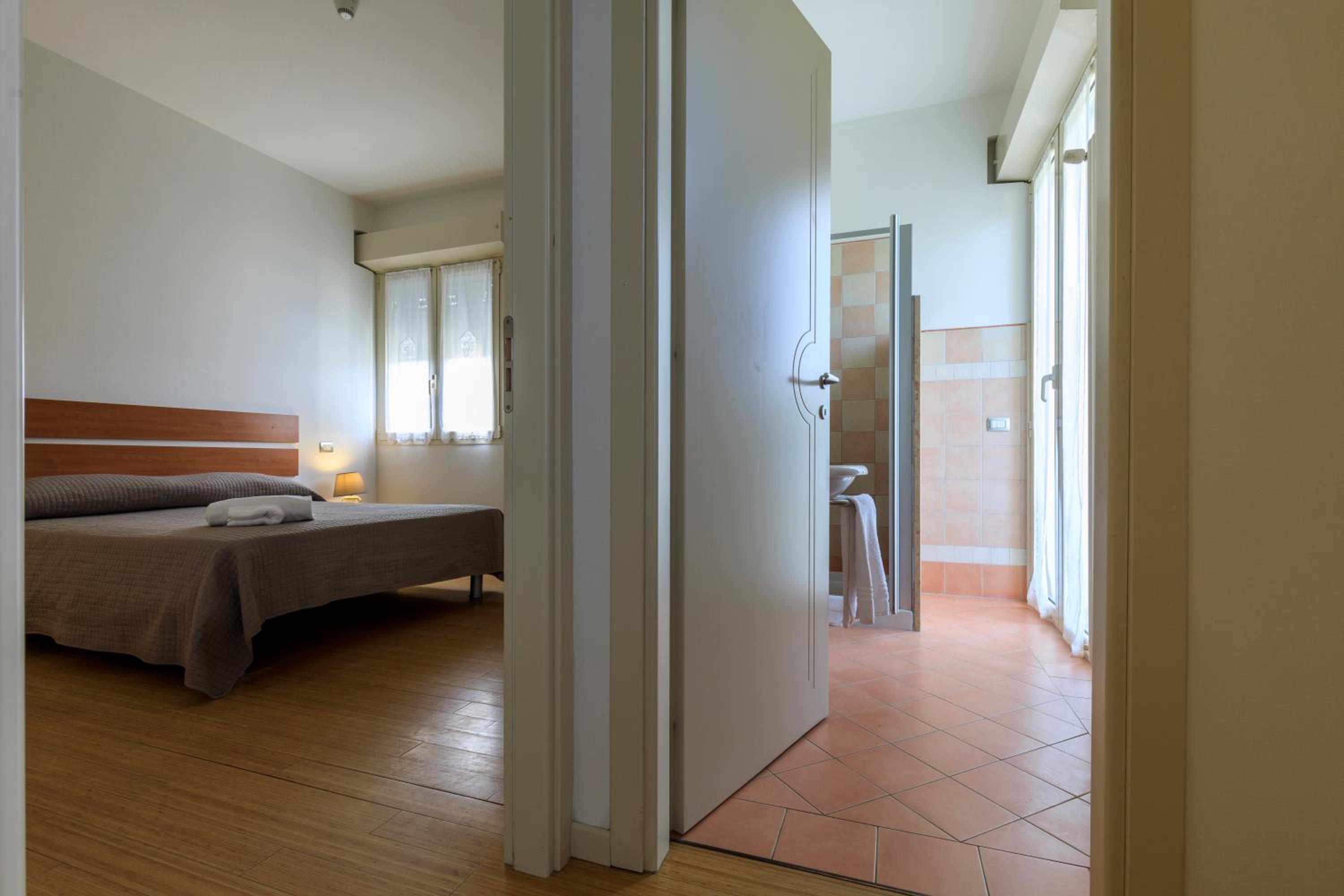 One-Bedroom Apartment - Photo 5