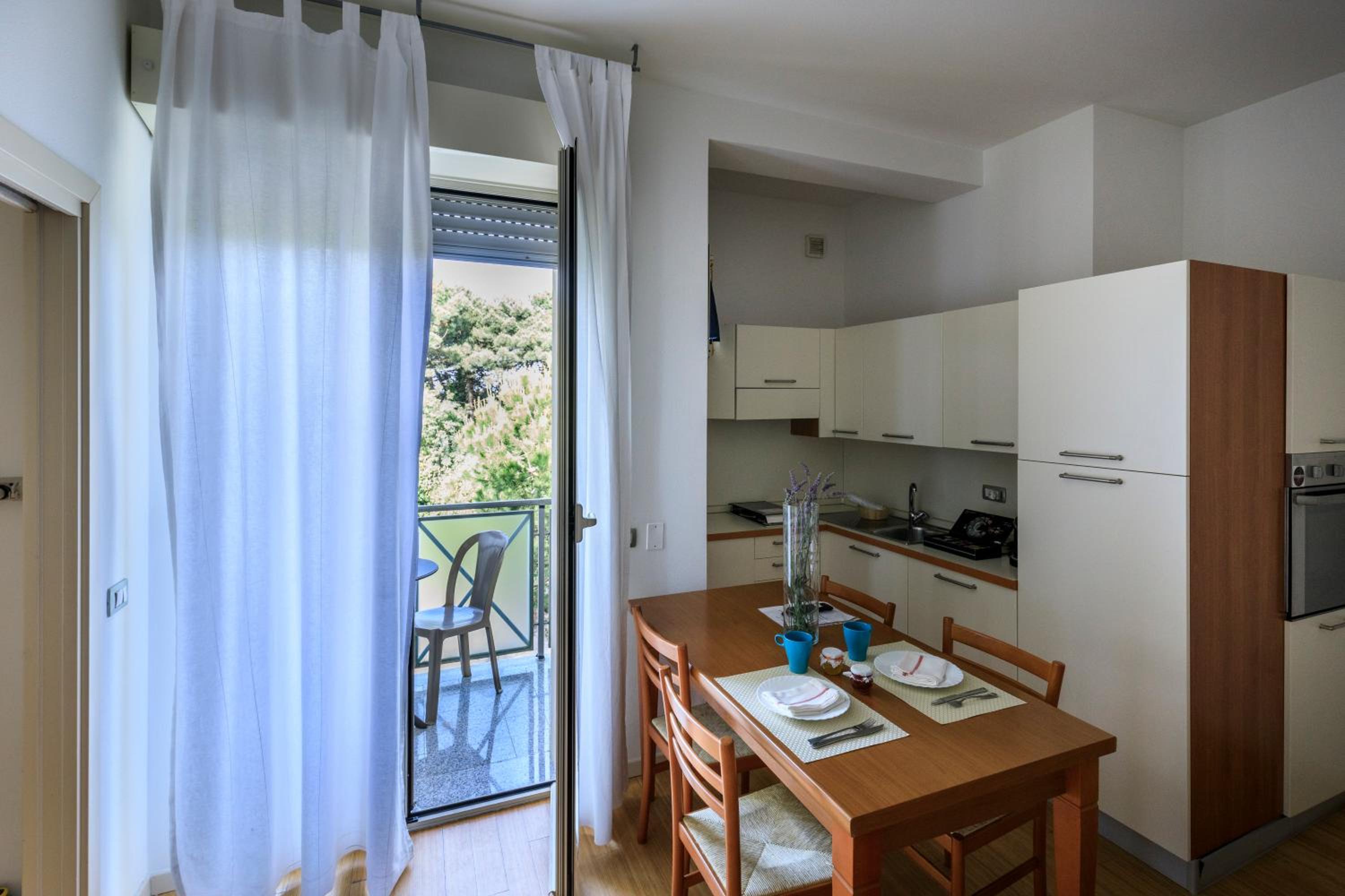 One-Bedroom Apartment - Photo 6
