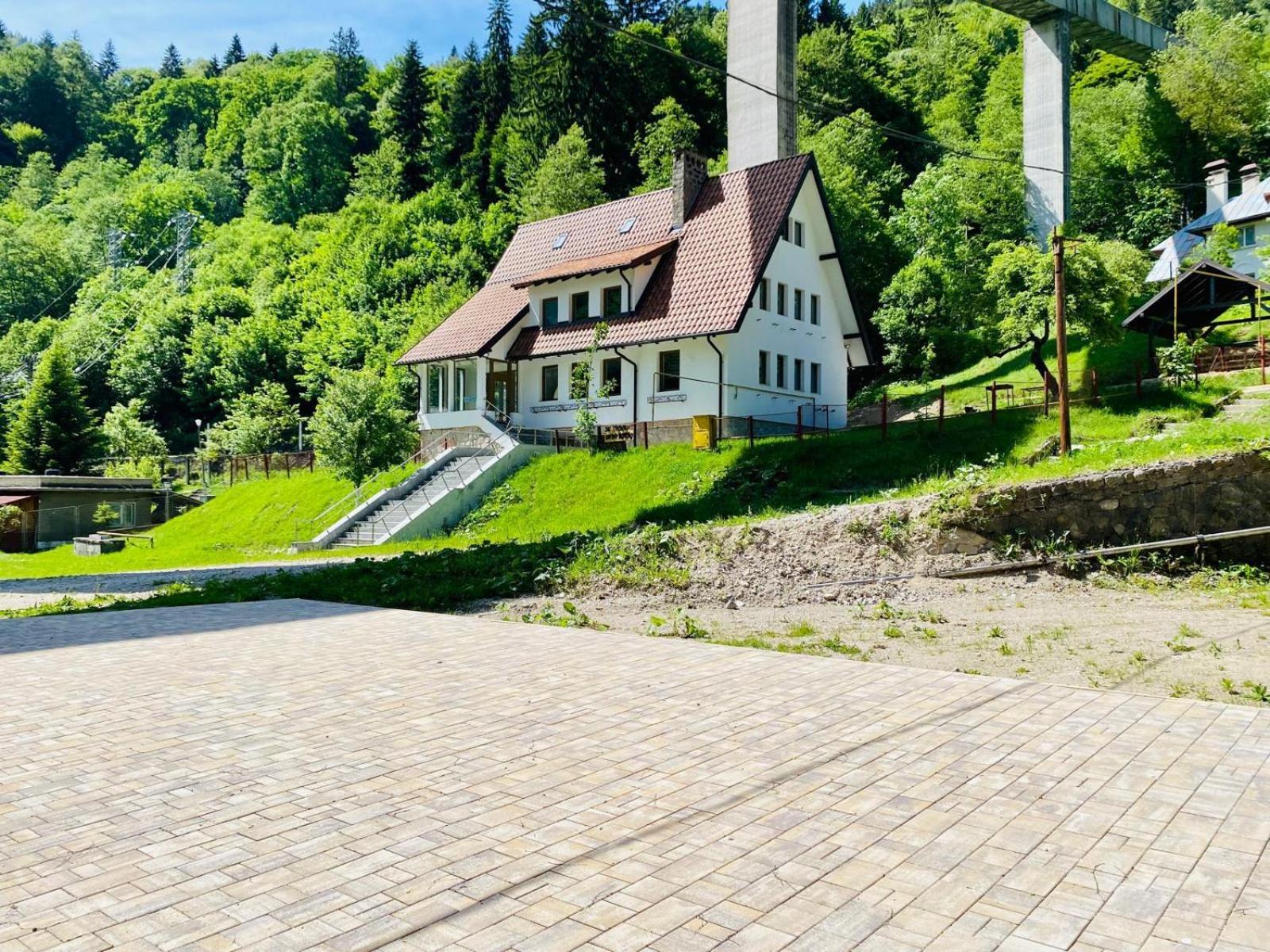 Villa photo 2
