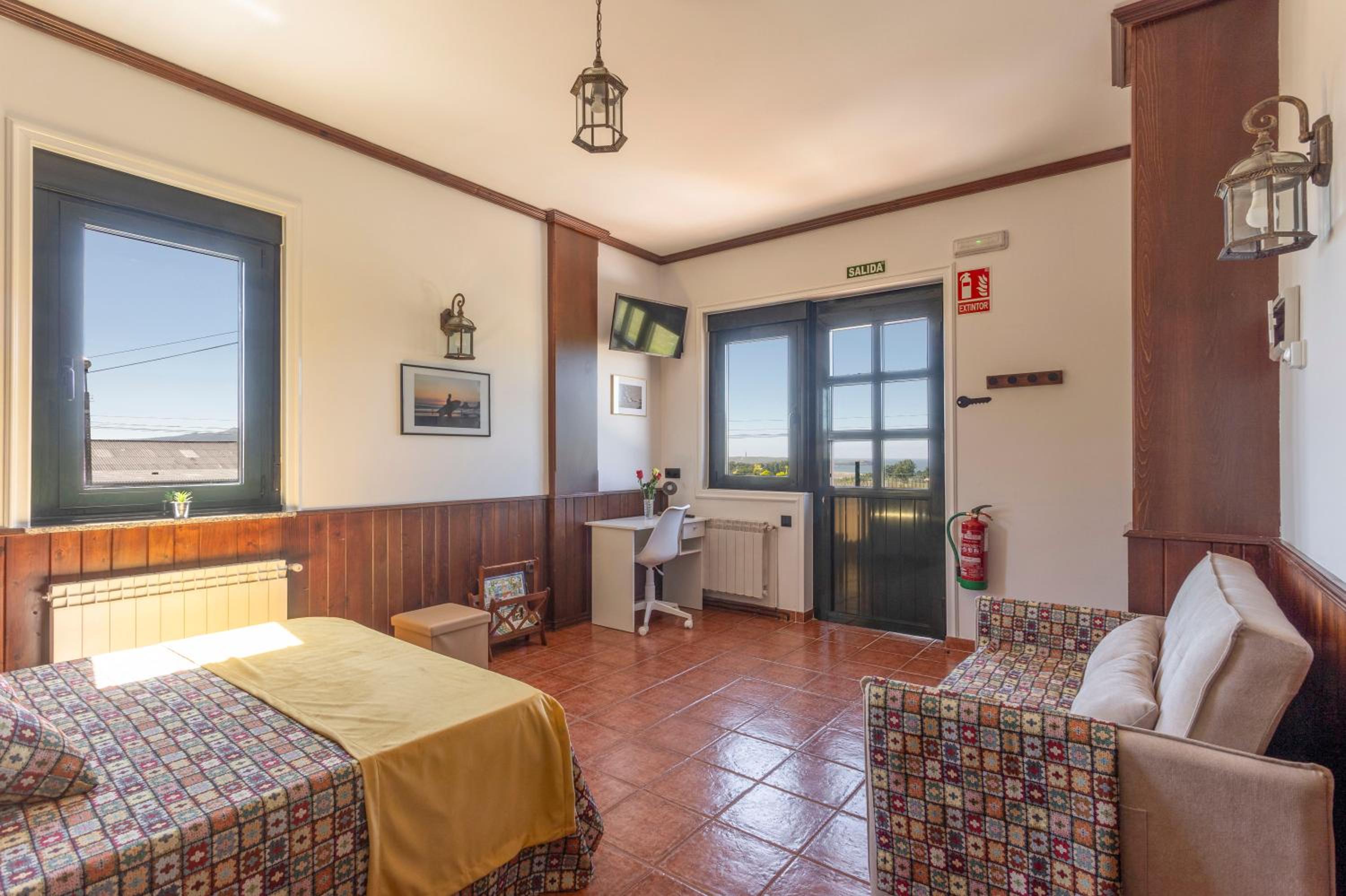 Estudio con vista al mar
