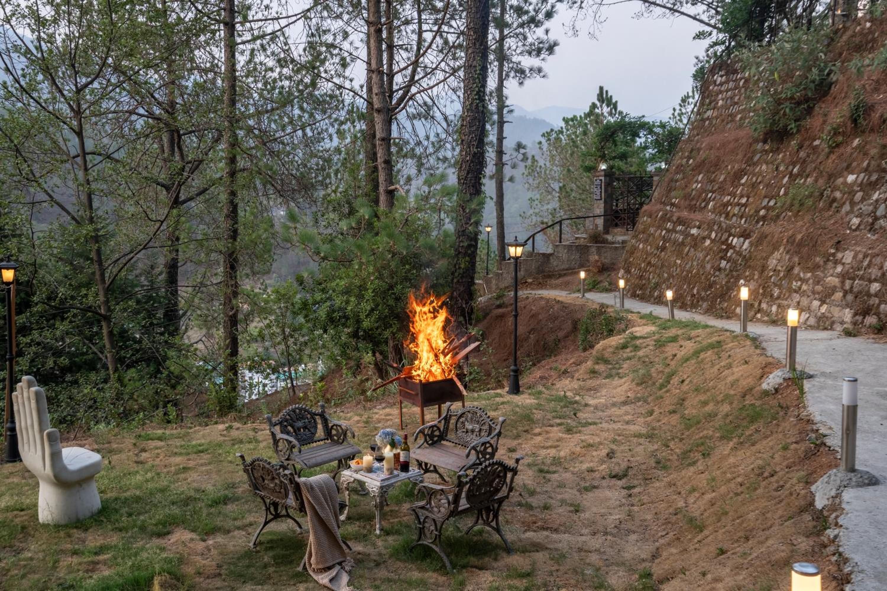 Buransh Terraces B|3 BHK|Balcony|Garden|WiFi photo 2