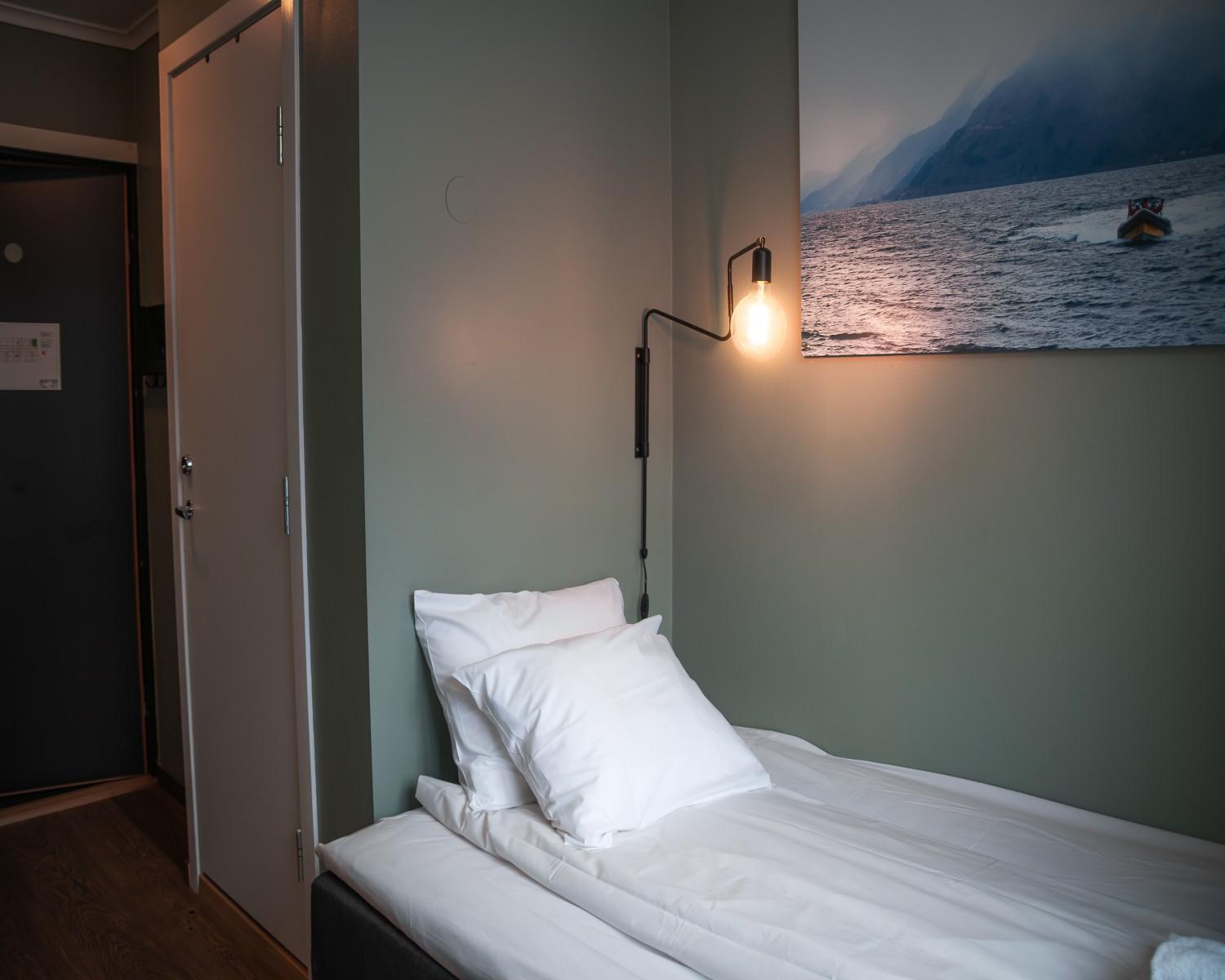 Single Room photo 2