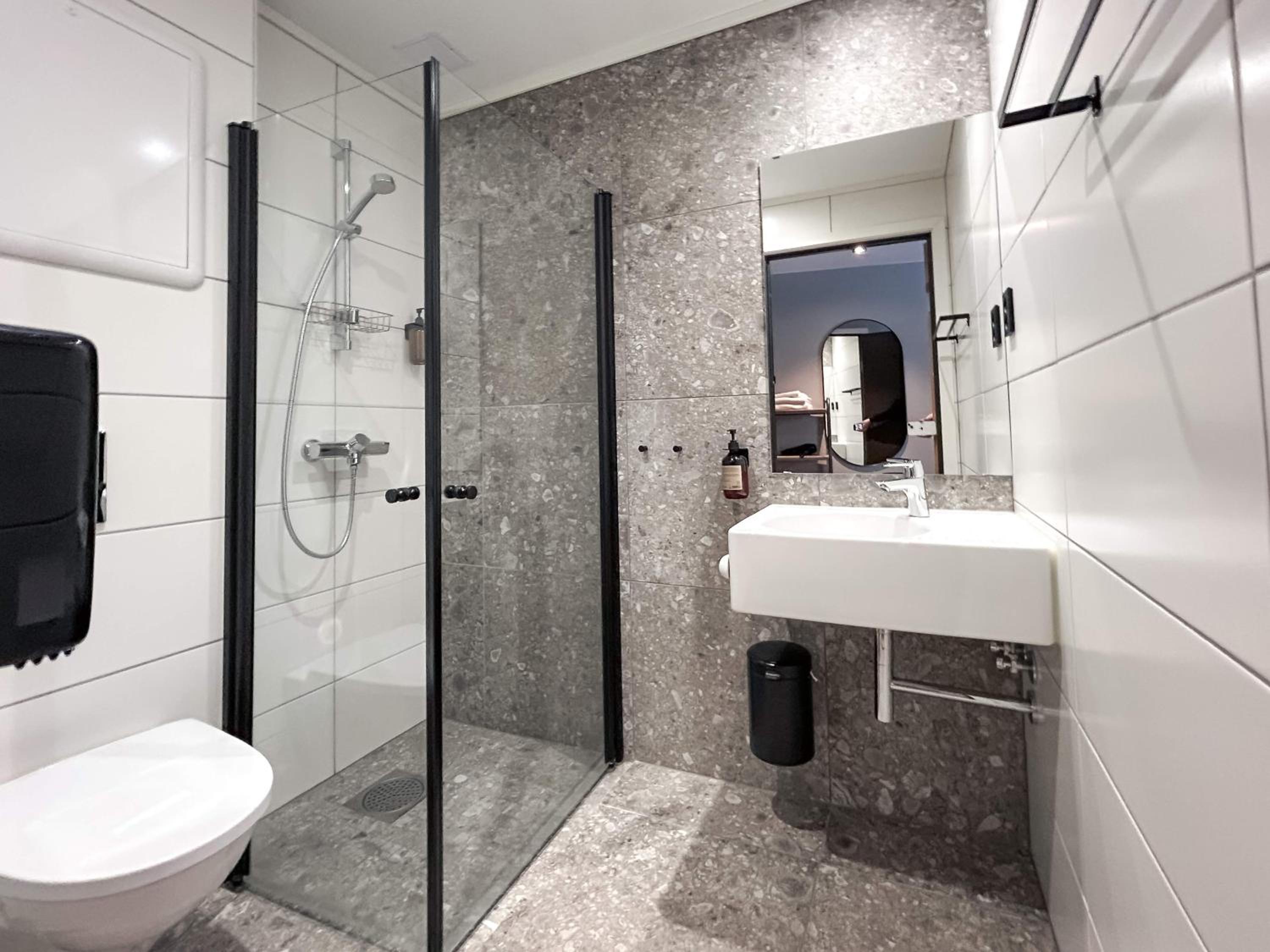 Deluxe Double or Twin Room photo 1