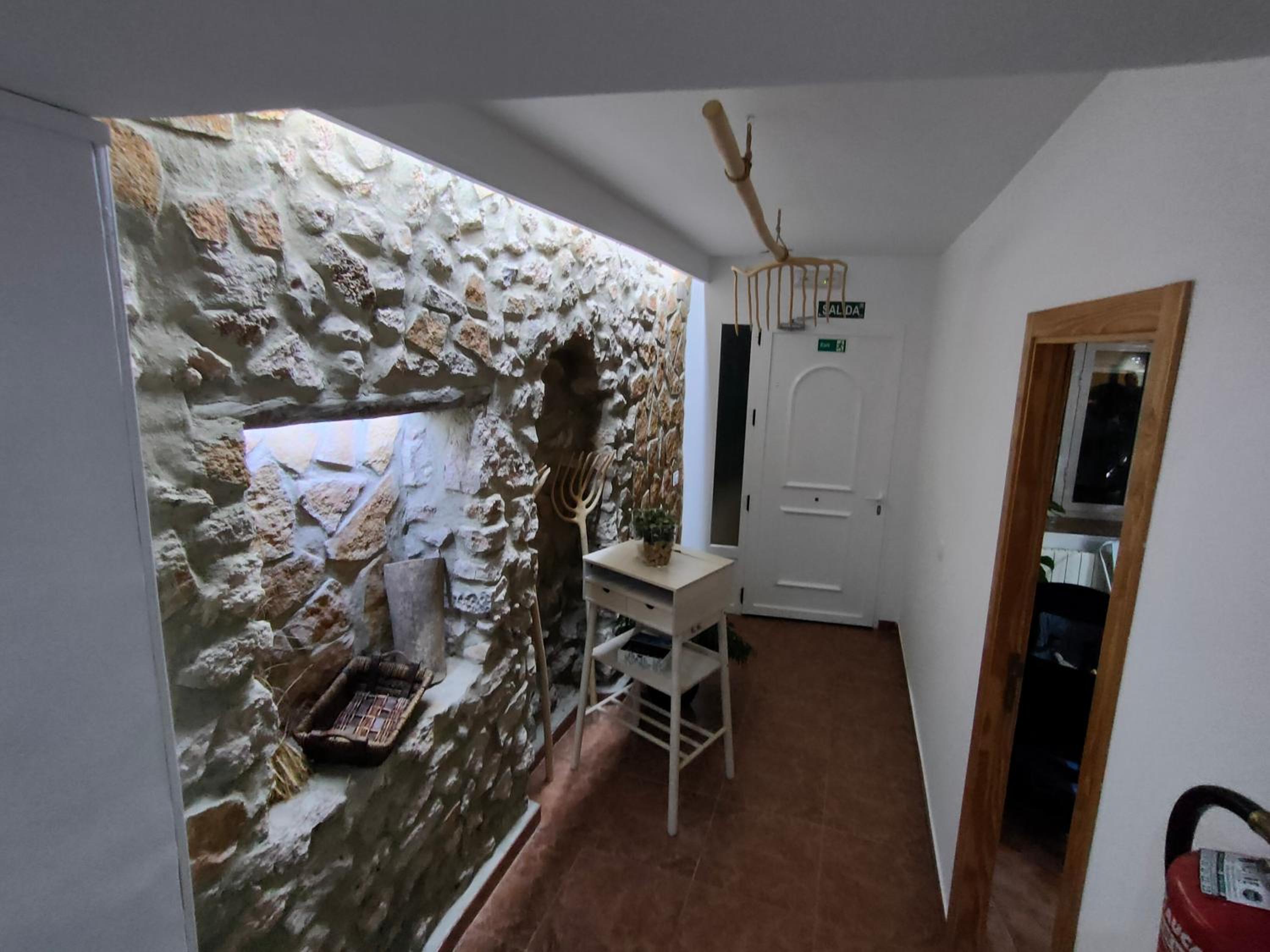 Deluxe Room (1 adult + 2 children) photo 2