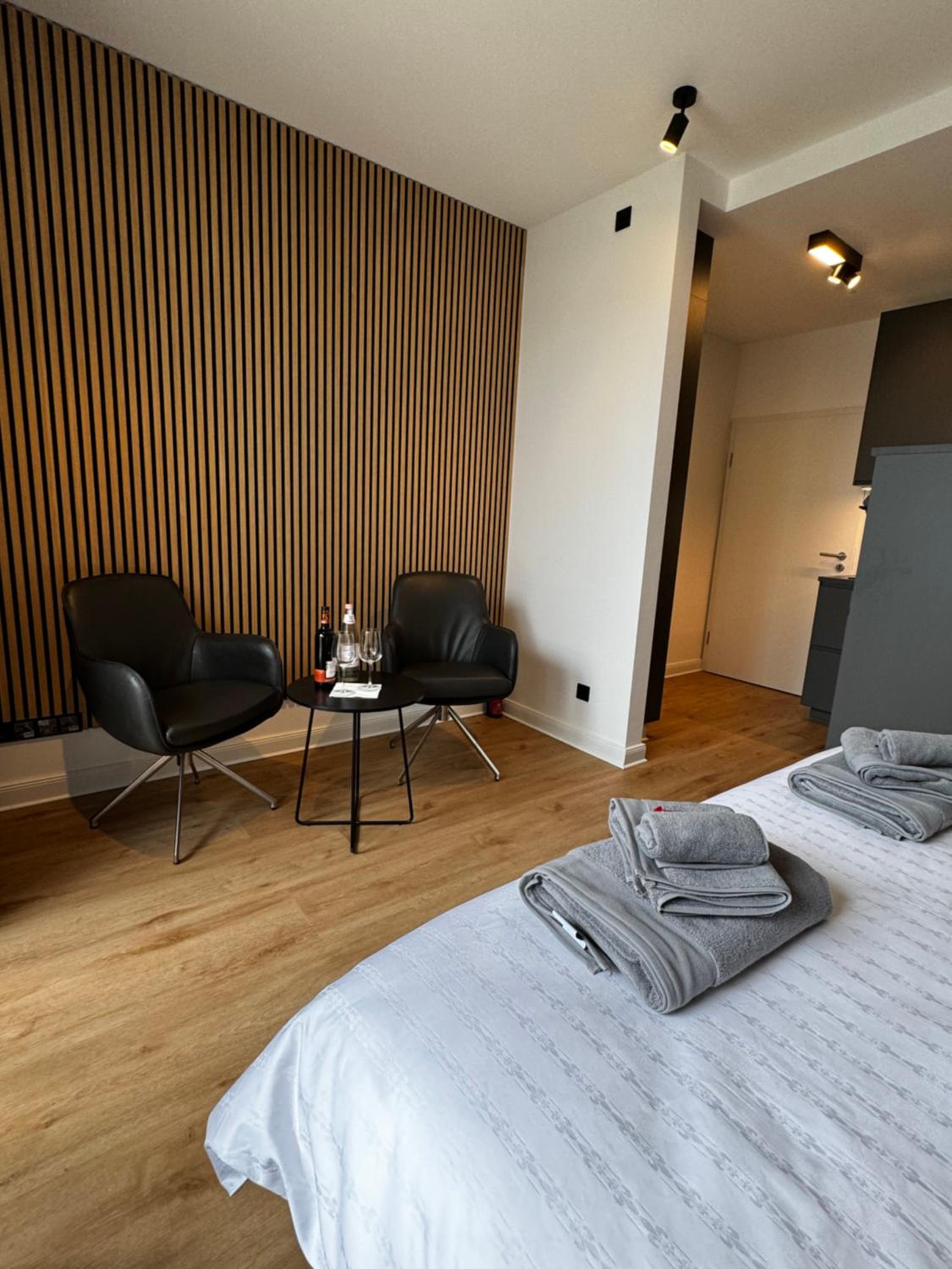 King Room with Balcony photo 1