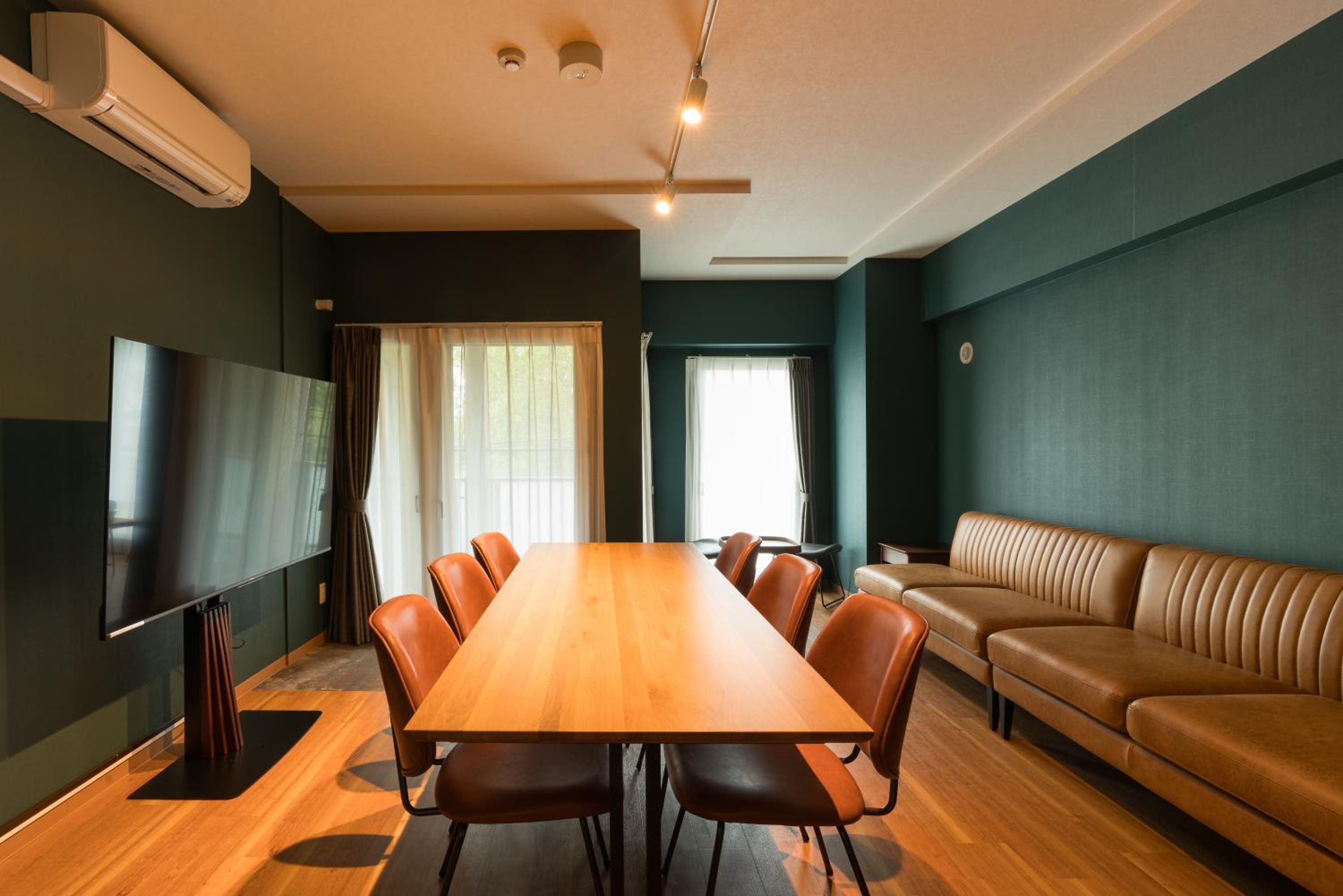 Copenhagen - Midcentury Modern - A - Photo 4