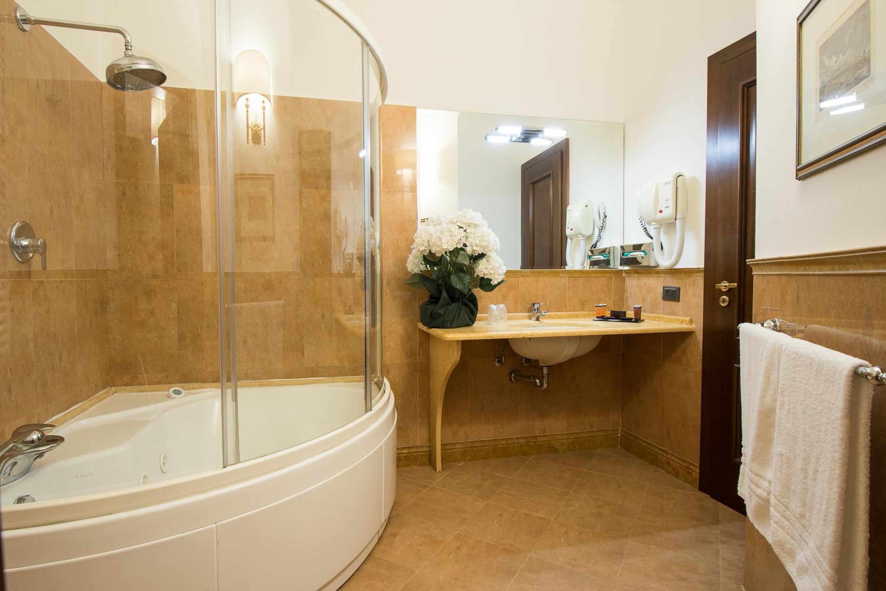 Suite photo 3