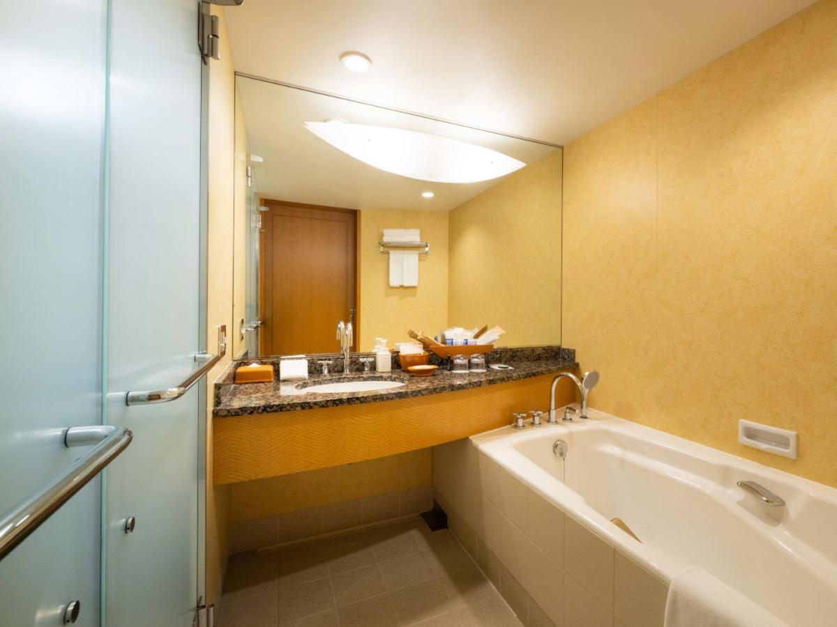 Executive Twin Room with Bay View - Smoking - Photo 4