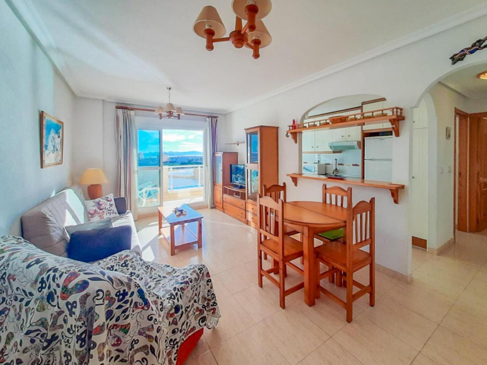 Apartamento de un dormitorio superior con balcón