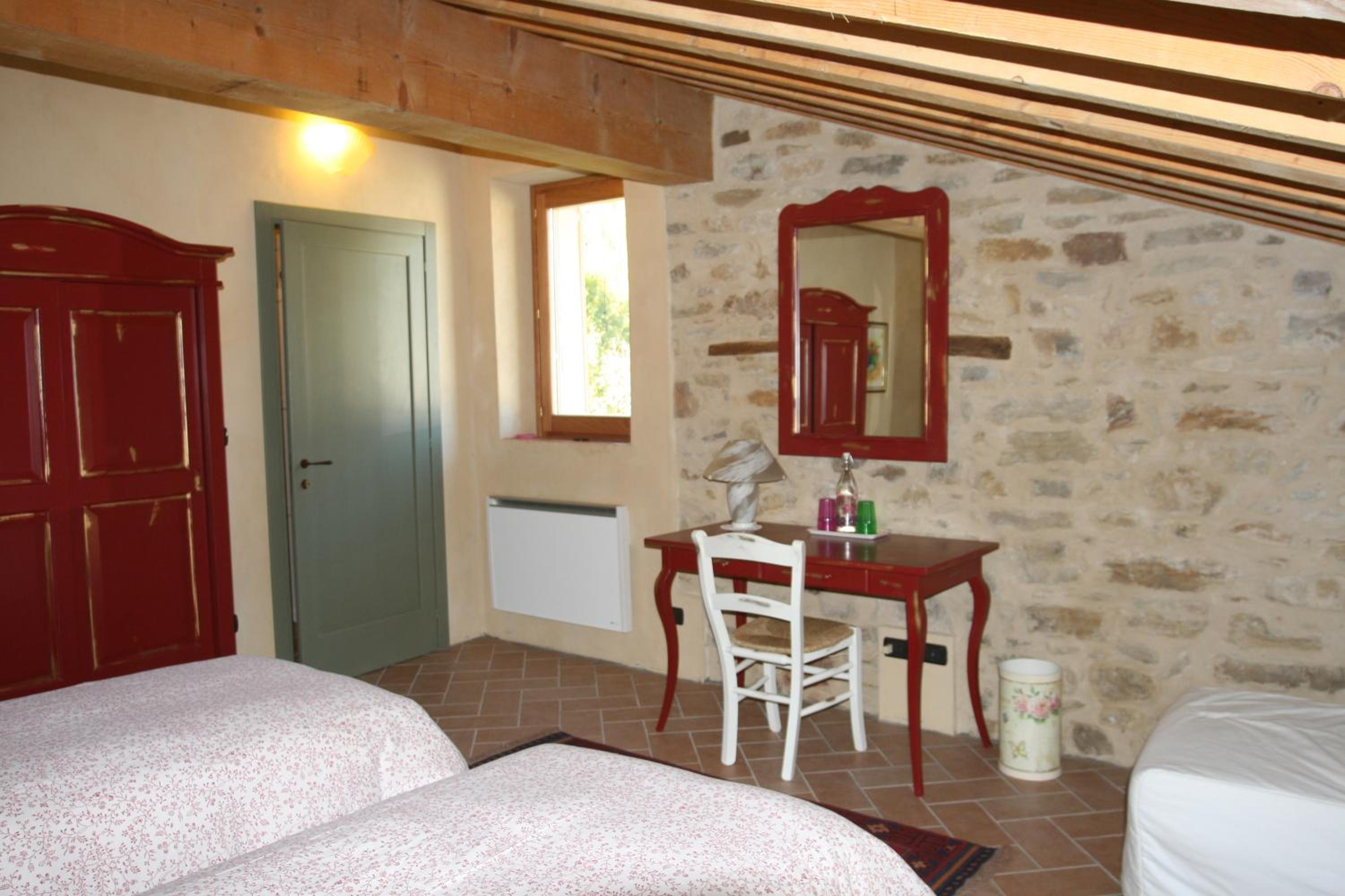 Twin Room with Shared Bathroom photo 3
