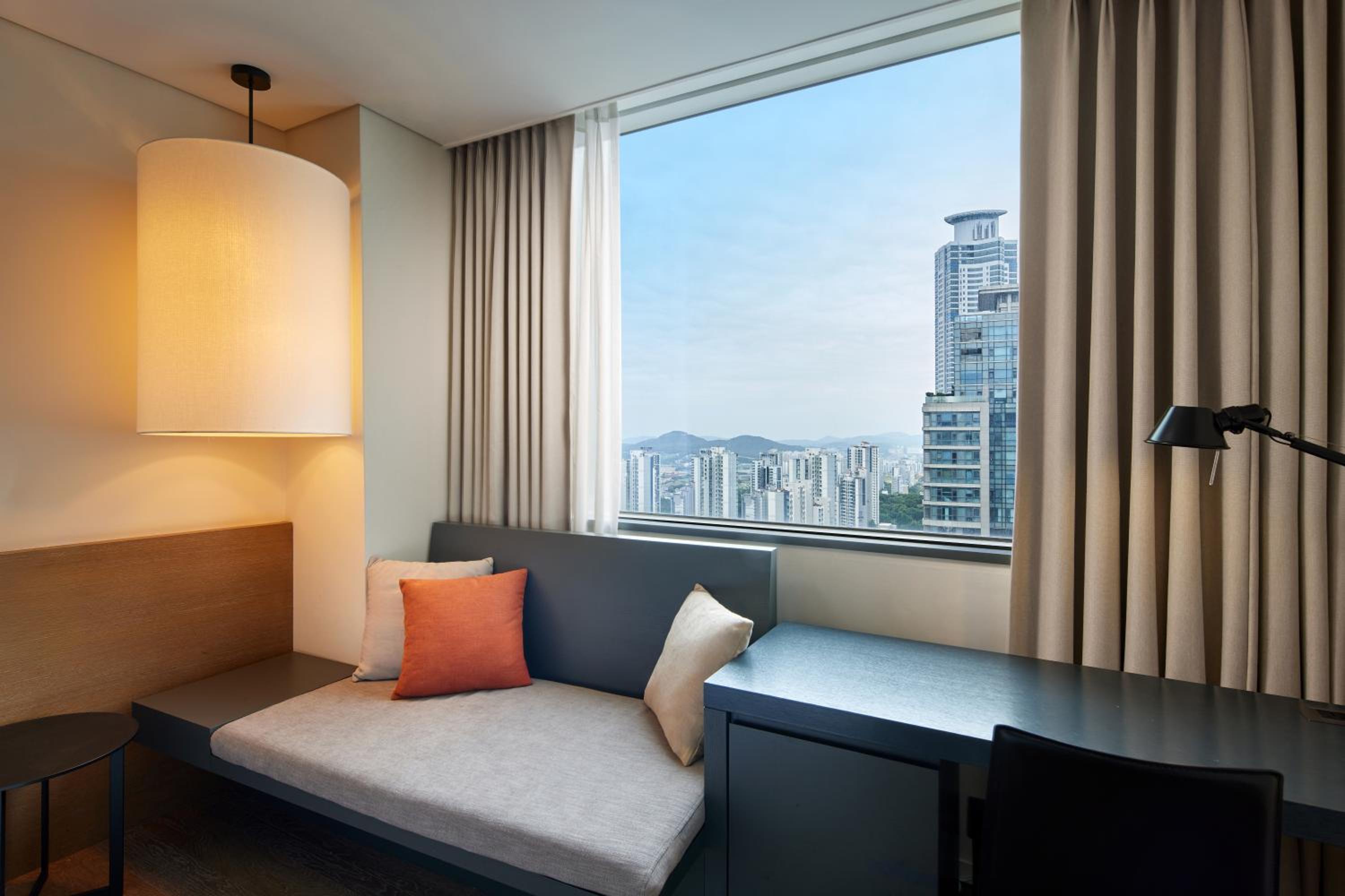 Standard Double Room with City View photo 3