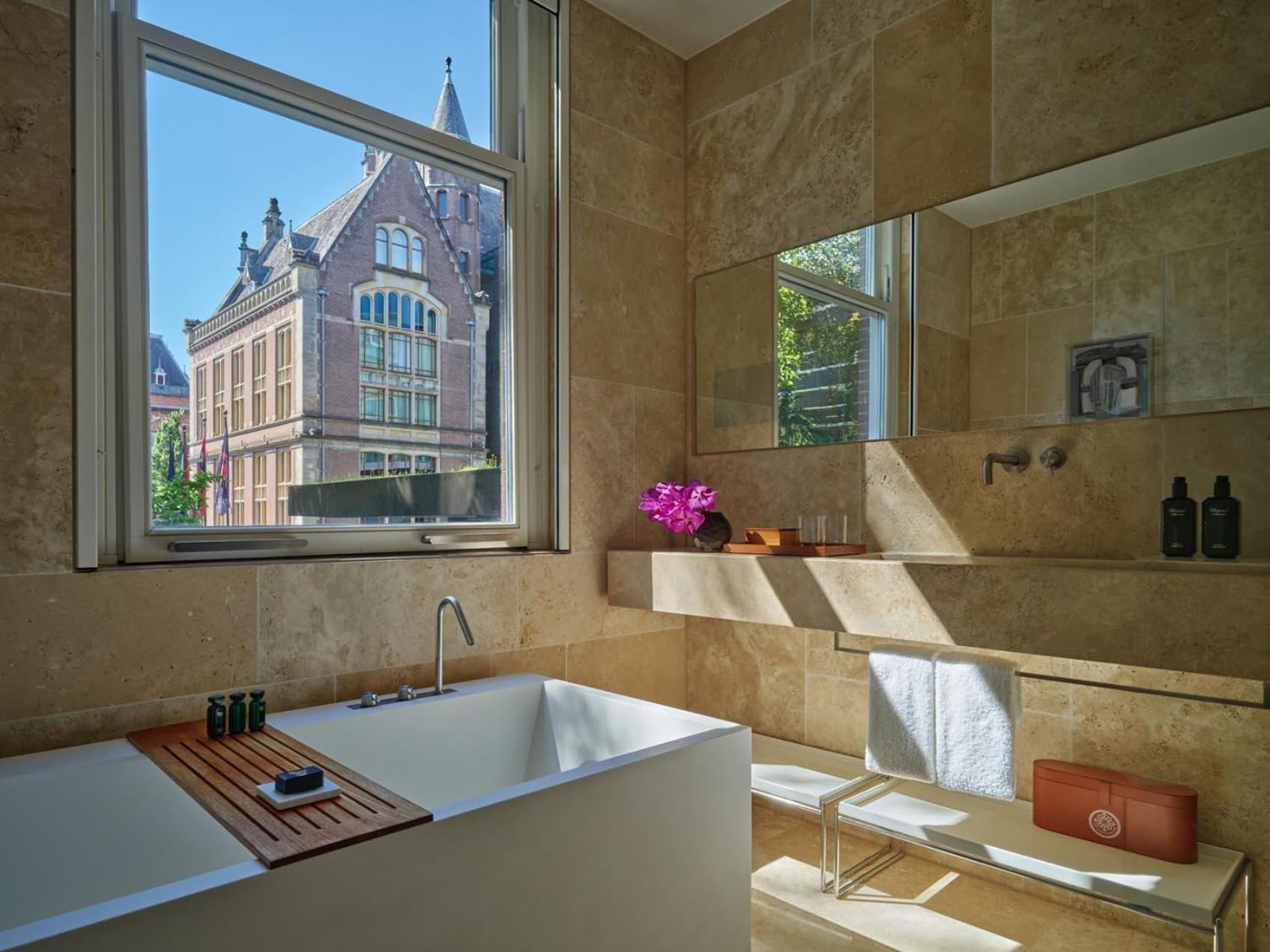 Suite With Garden View photo 2