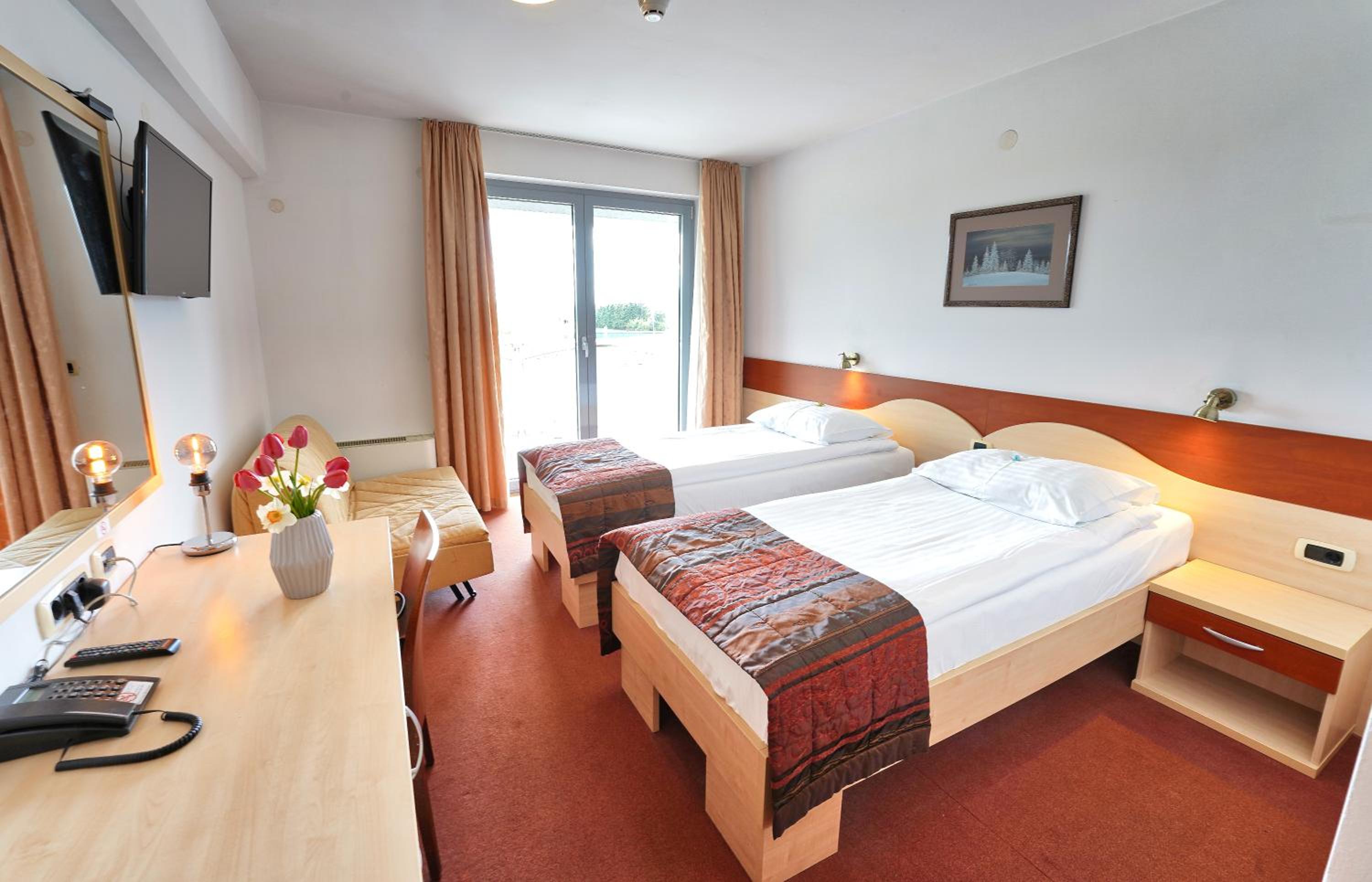 Twin Room with Balcony photo 1