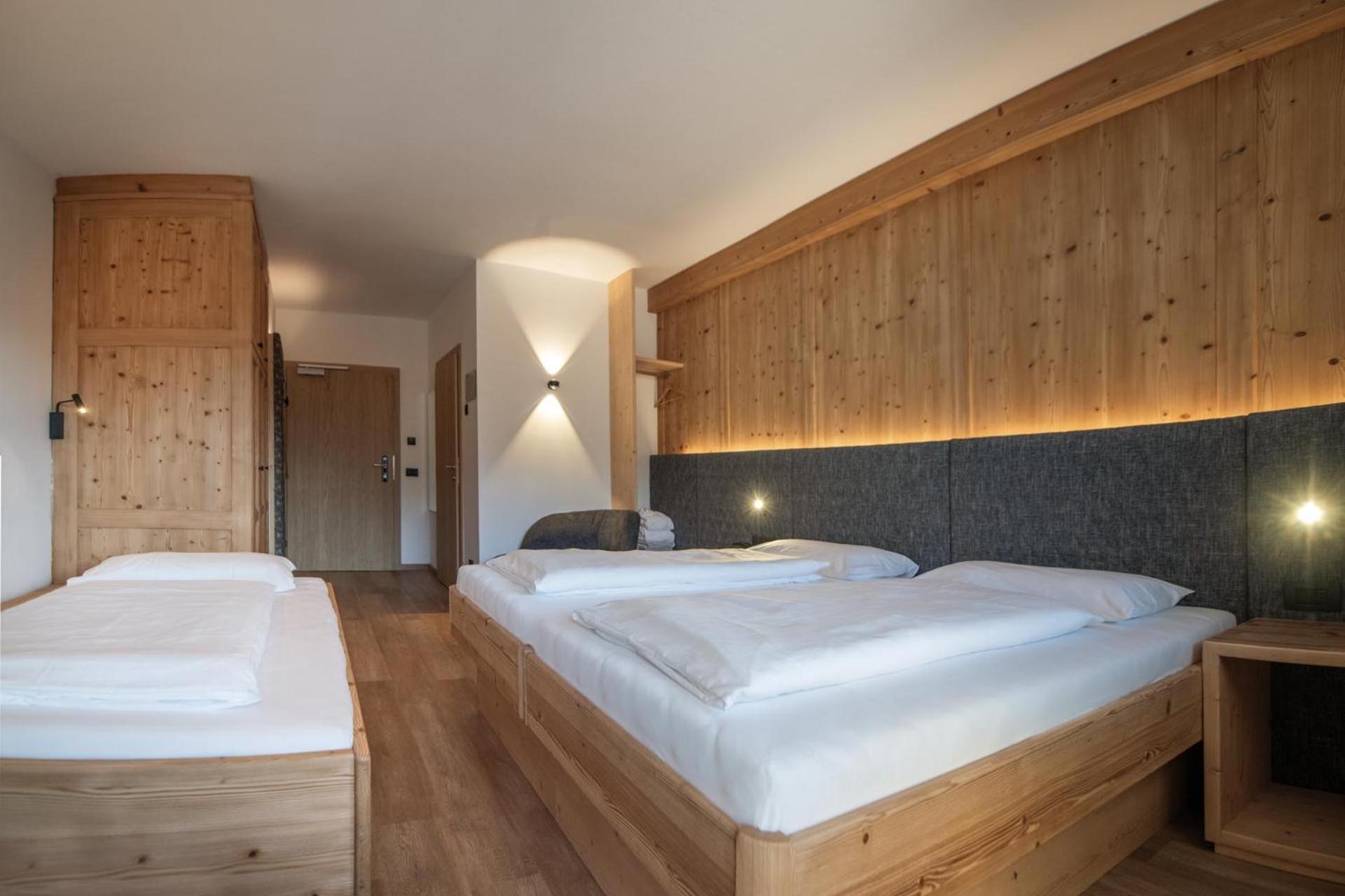 Standard Double Room photo 2