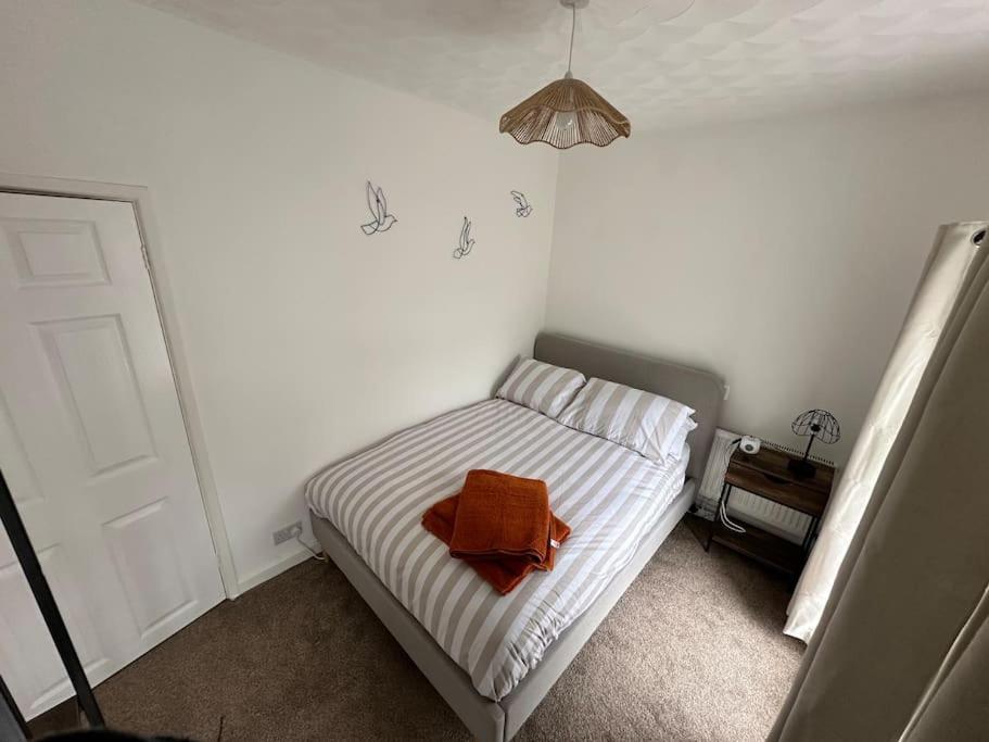Two-Bedroom House photo 3