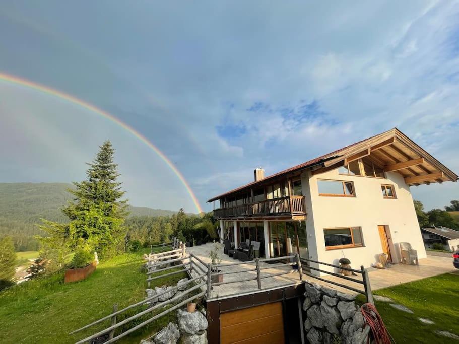 Villa photo 3