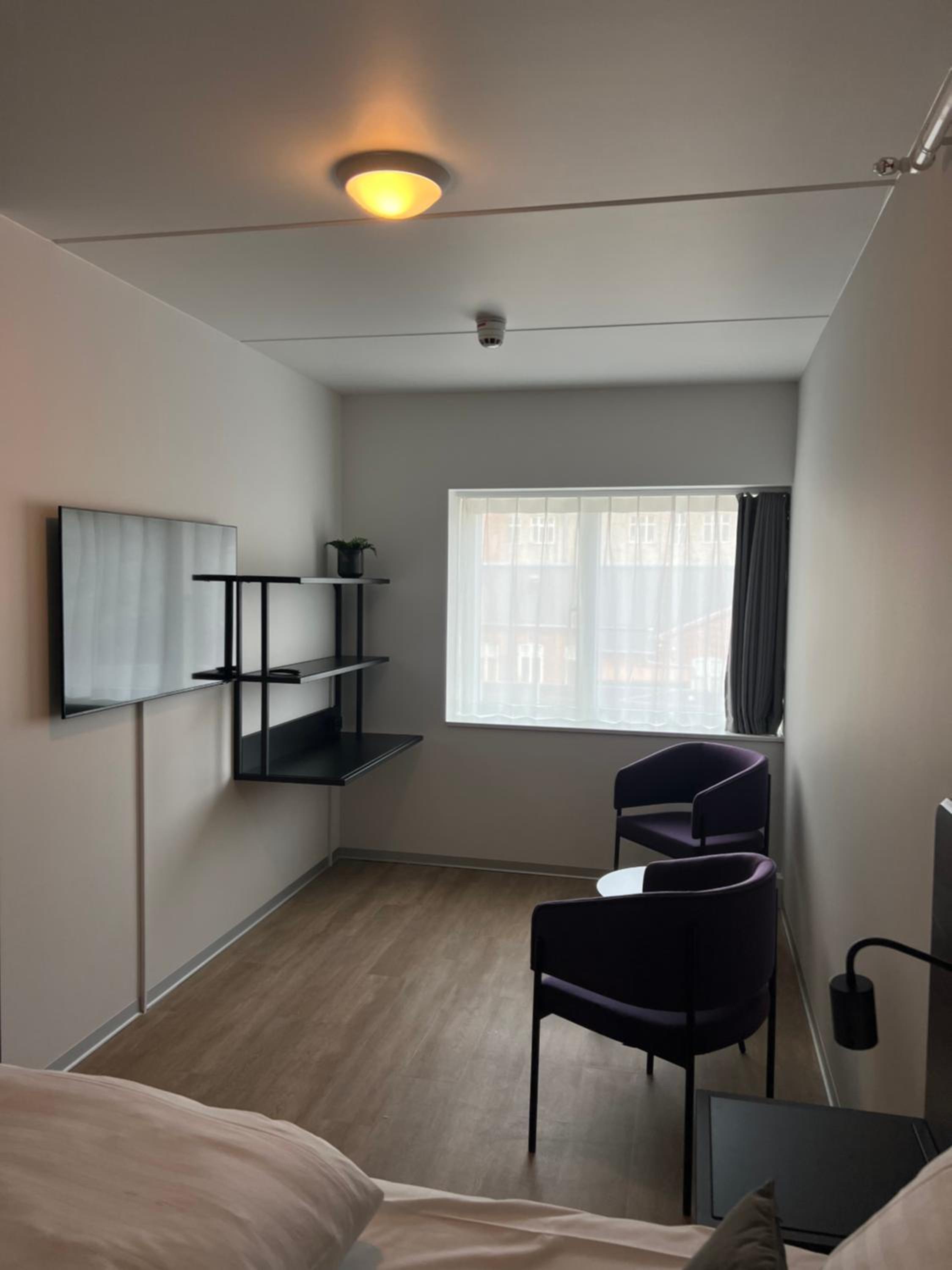 Studio Apartment