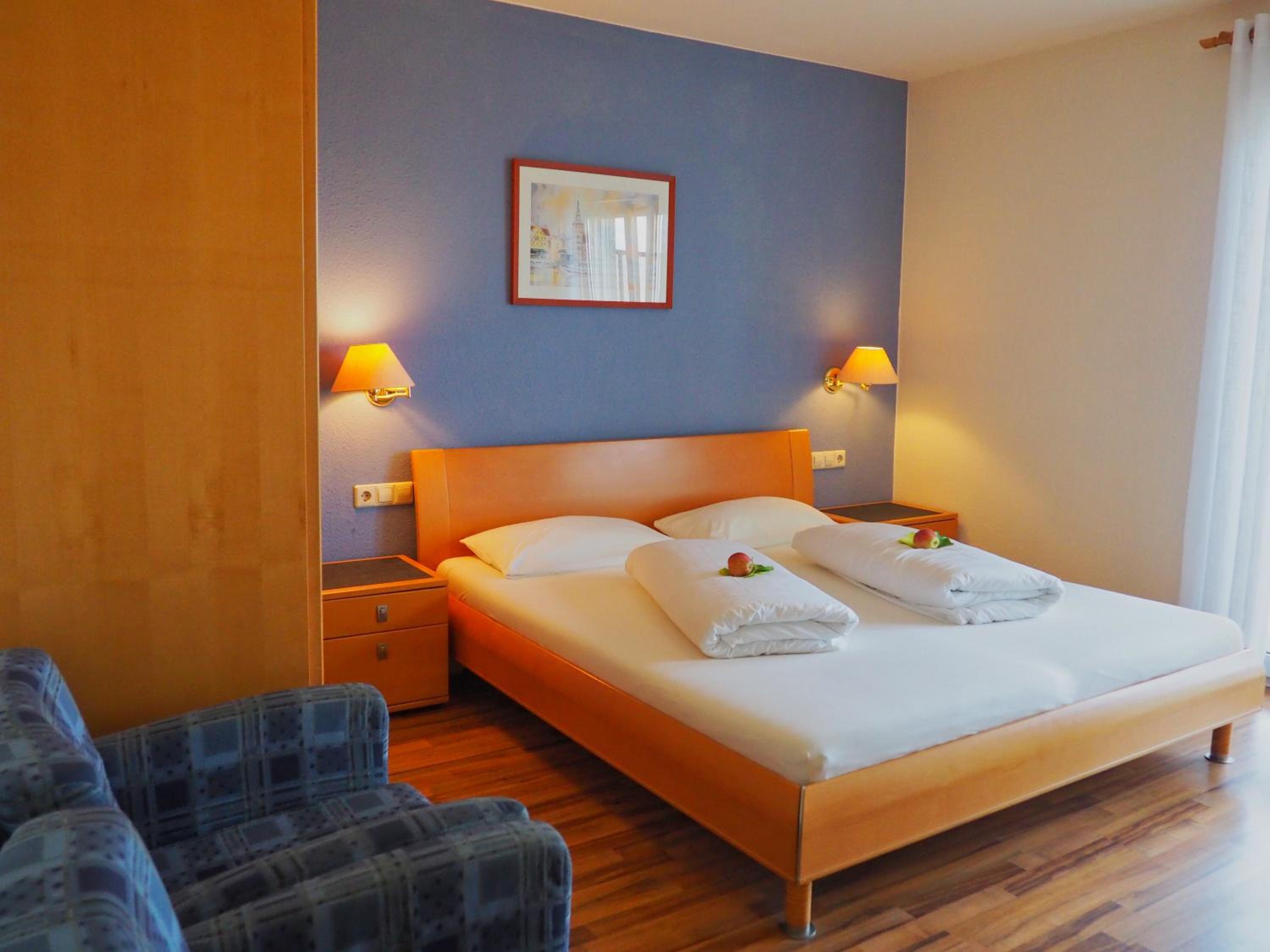 Double Room with Lake View and Balcony photo 1