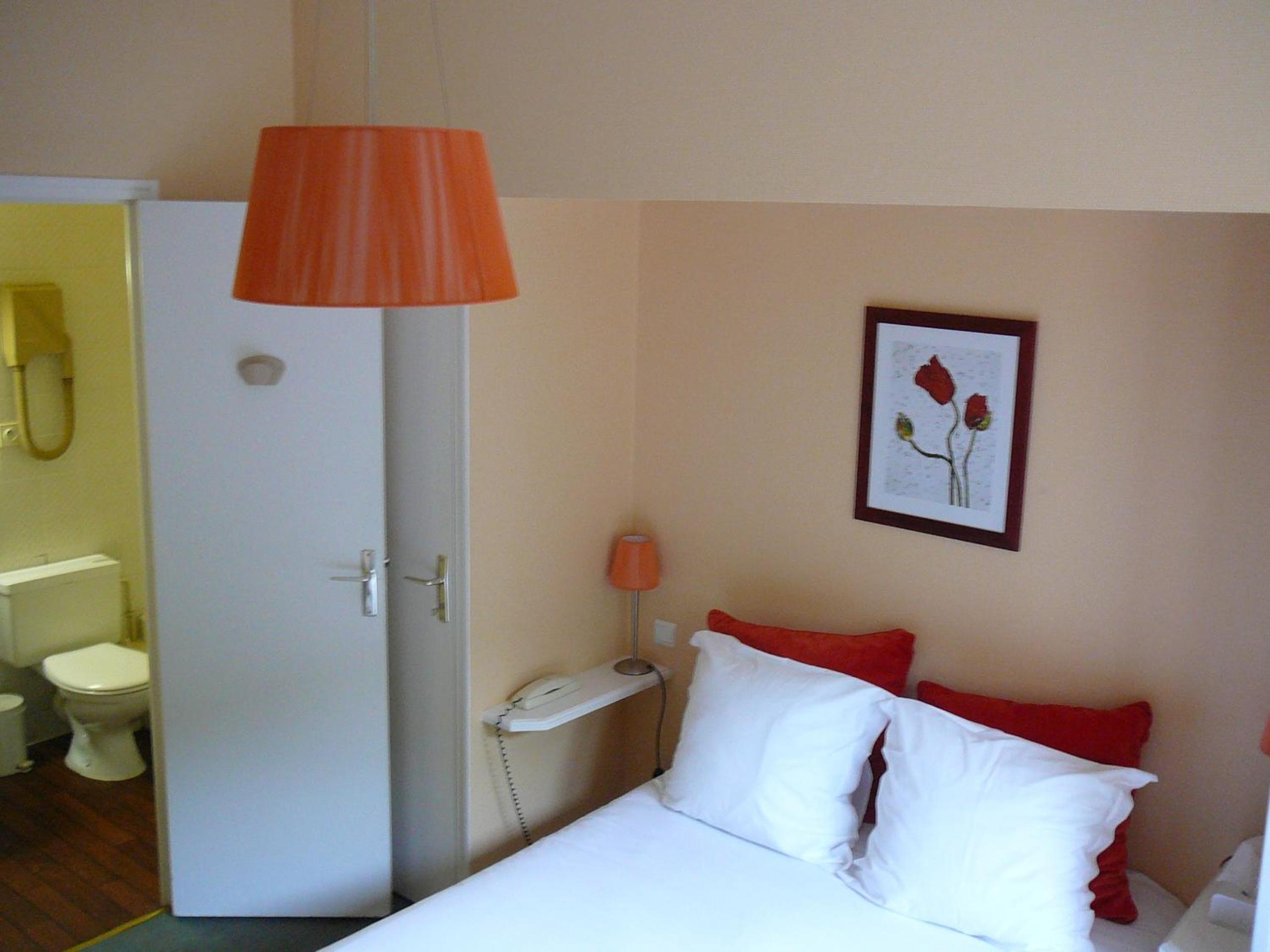 Double Room with Courtyard View photo 3