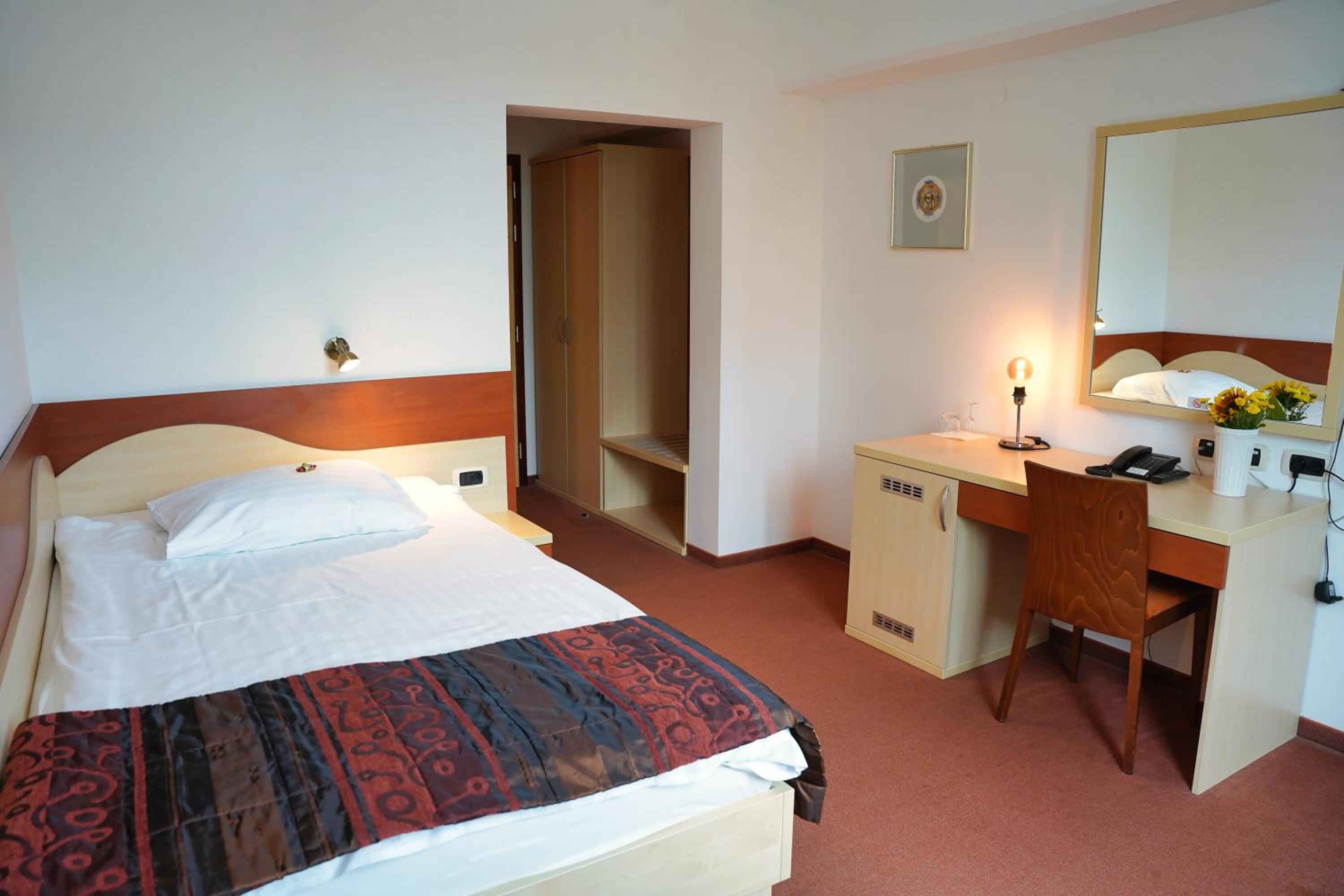 Single Room photo 1