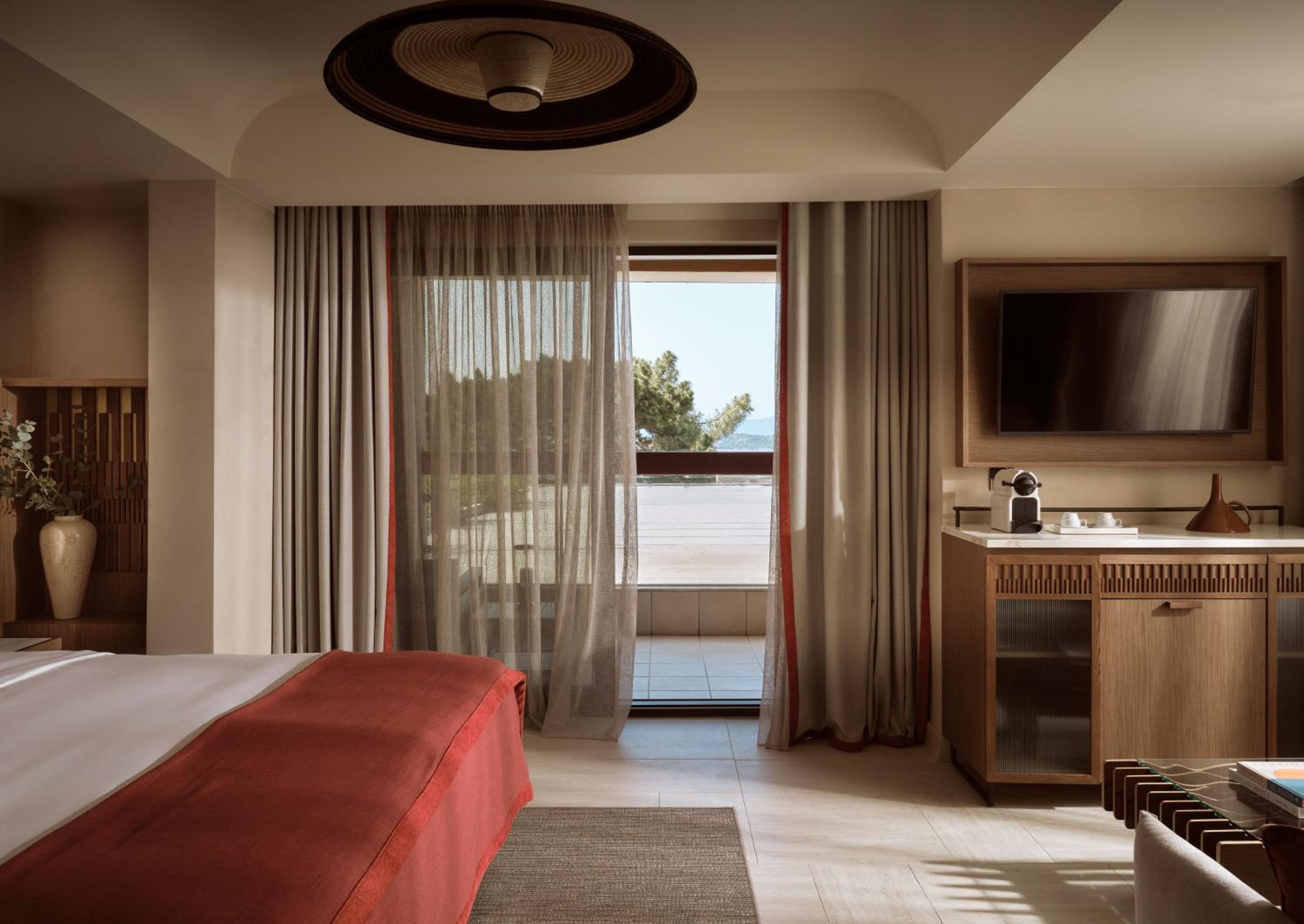 Deluxe Junior Suite Sea View photo 3